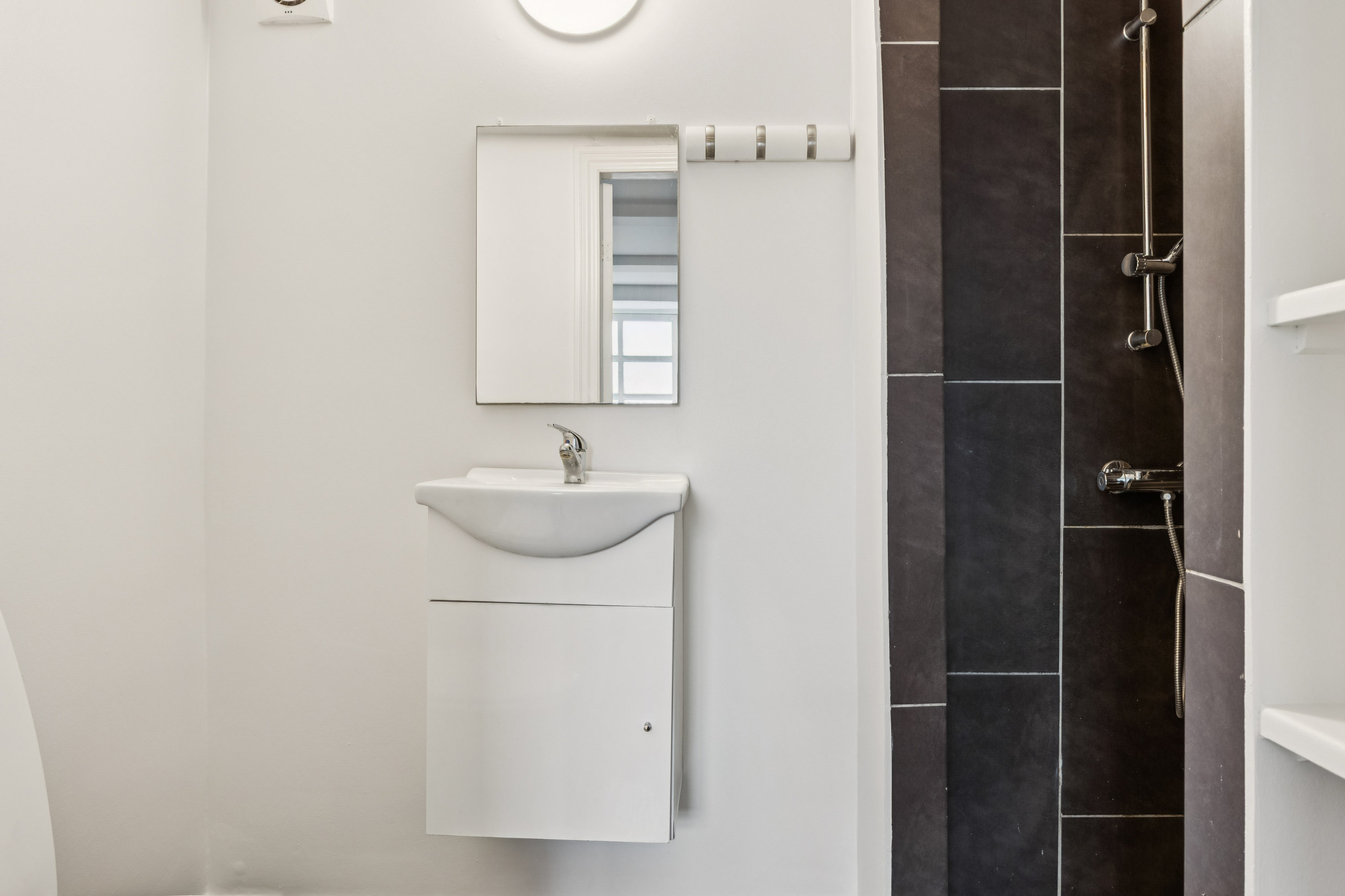 Fremhævet badeværelse billede i fuldskærmstilstand. Billede af Kirkebakken 14, Kundby, 4520 Svinninge