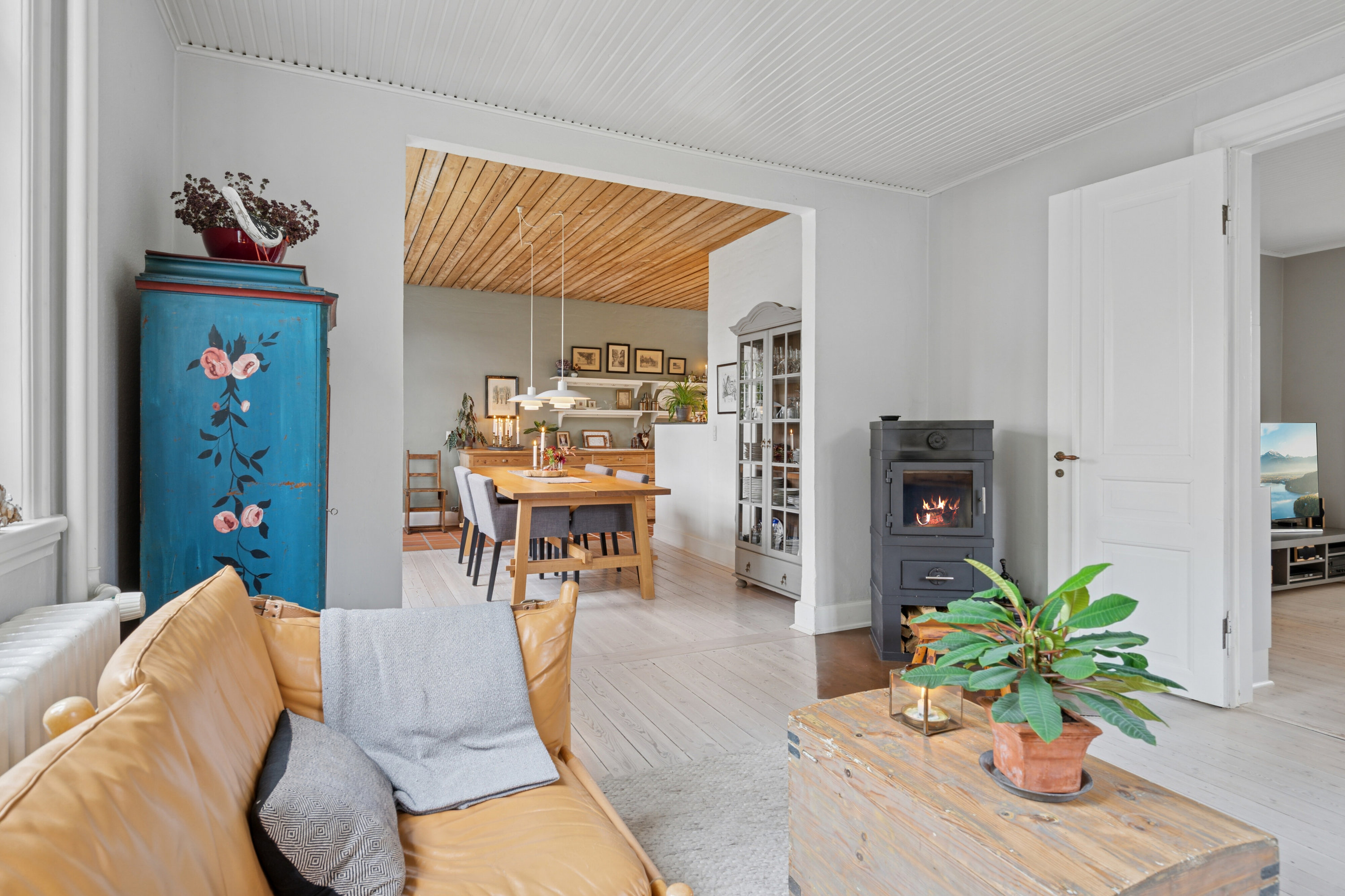 Fremhævet stue billede i fuldskærmstilstand. Billede af Holmegaardsvej 14, Fensmark, 4684 Holmegaard