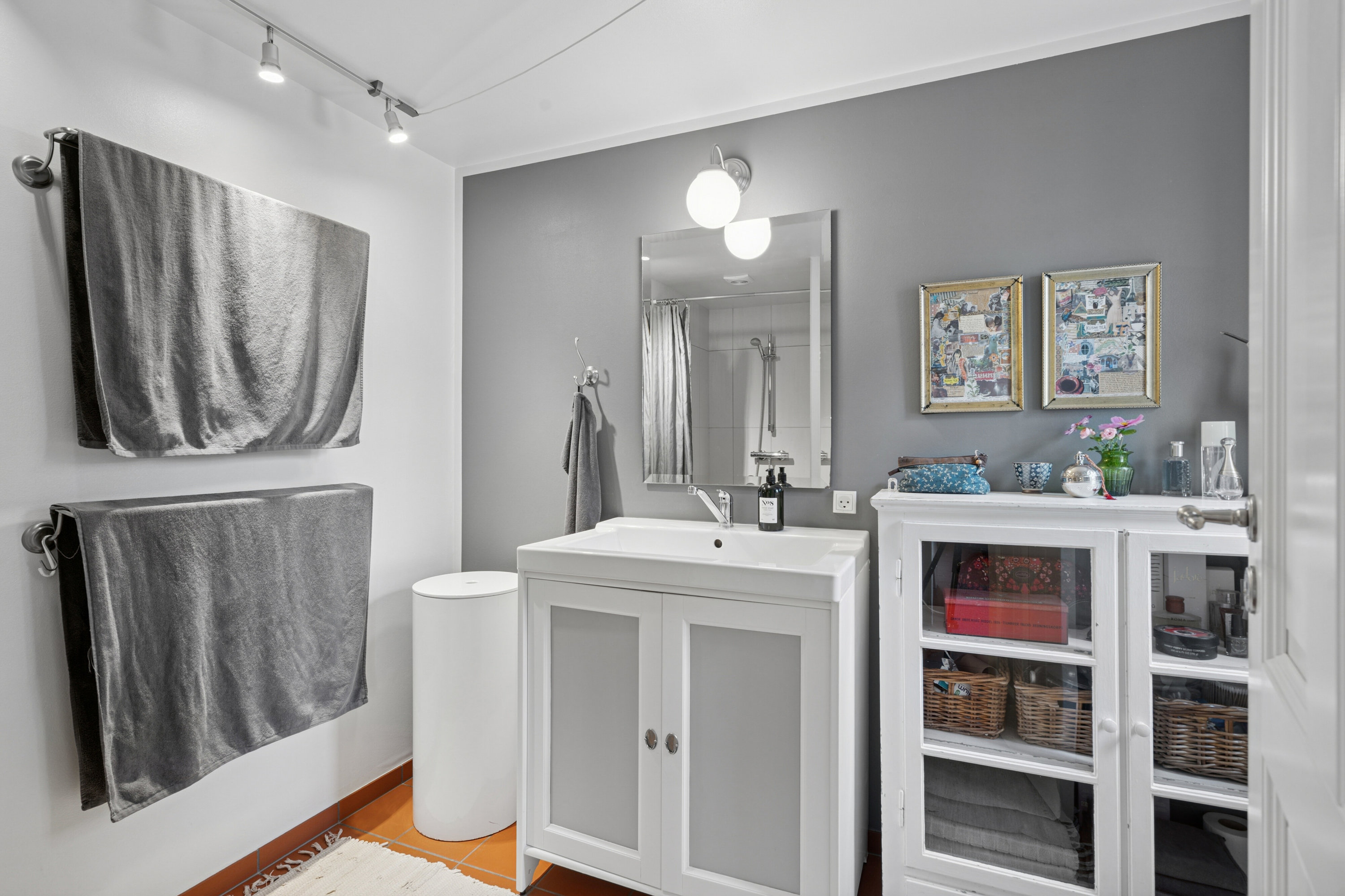 Fremhævet badeværelse billede i fuldskærmstilstand. Billede af Holmegaardsvej 14, Fensmark, 4684 Holmegaard