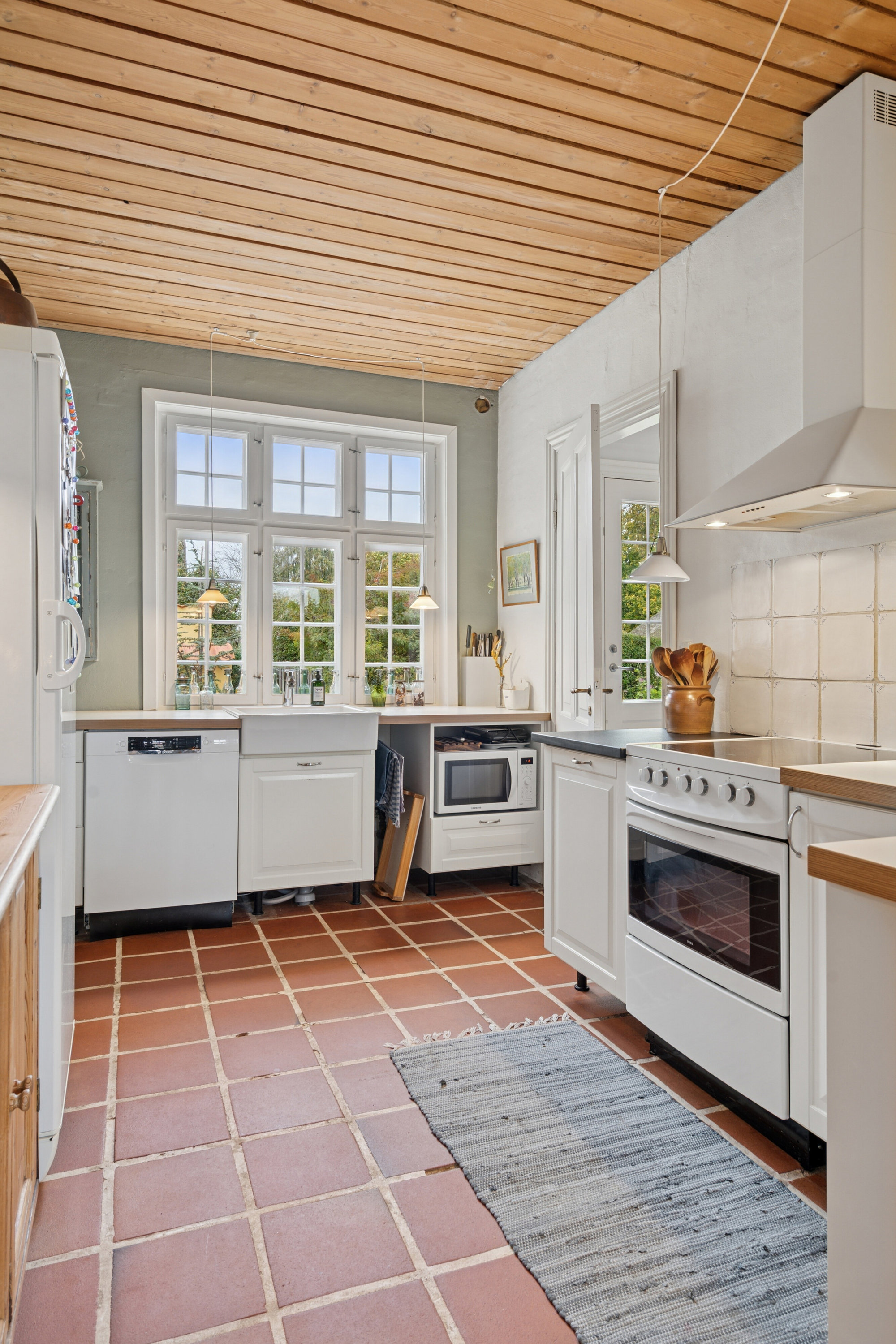 Fremhævet køkken billede i fuldskærmstilstand. Billede af Holmegaardsvej 14, Fensmark, 4684 Holmegaard