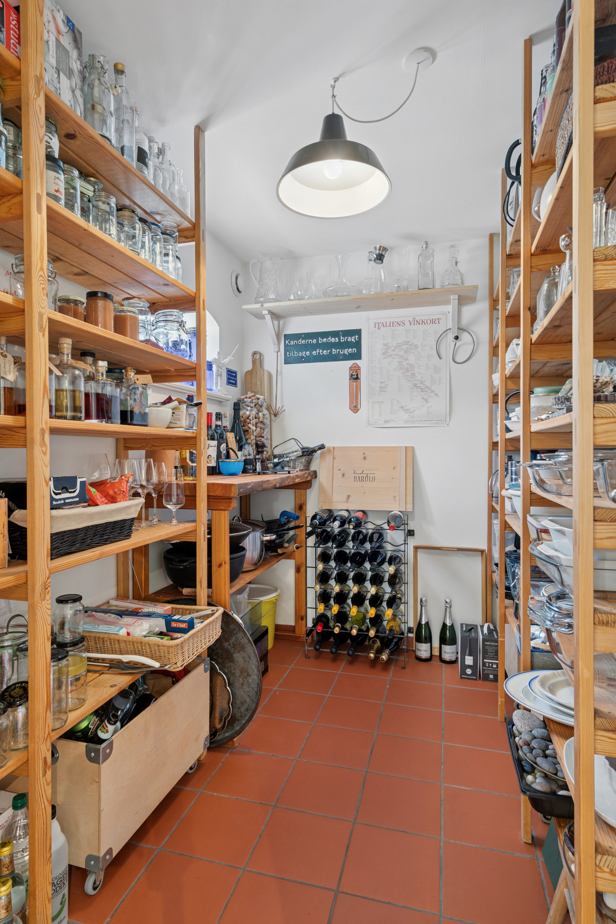 Fremhævet viktualierum billede i fuldskærmstilstand. Billede af Holmegaardsvej 14, Fensmark, 4684 Holmegaard