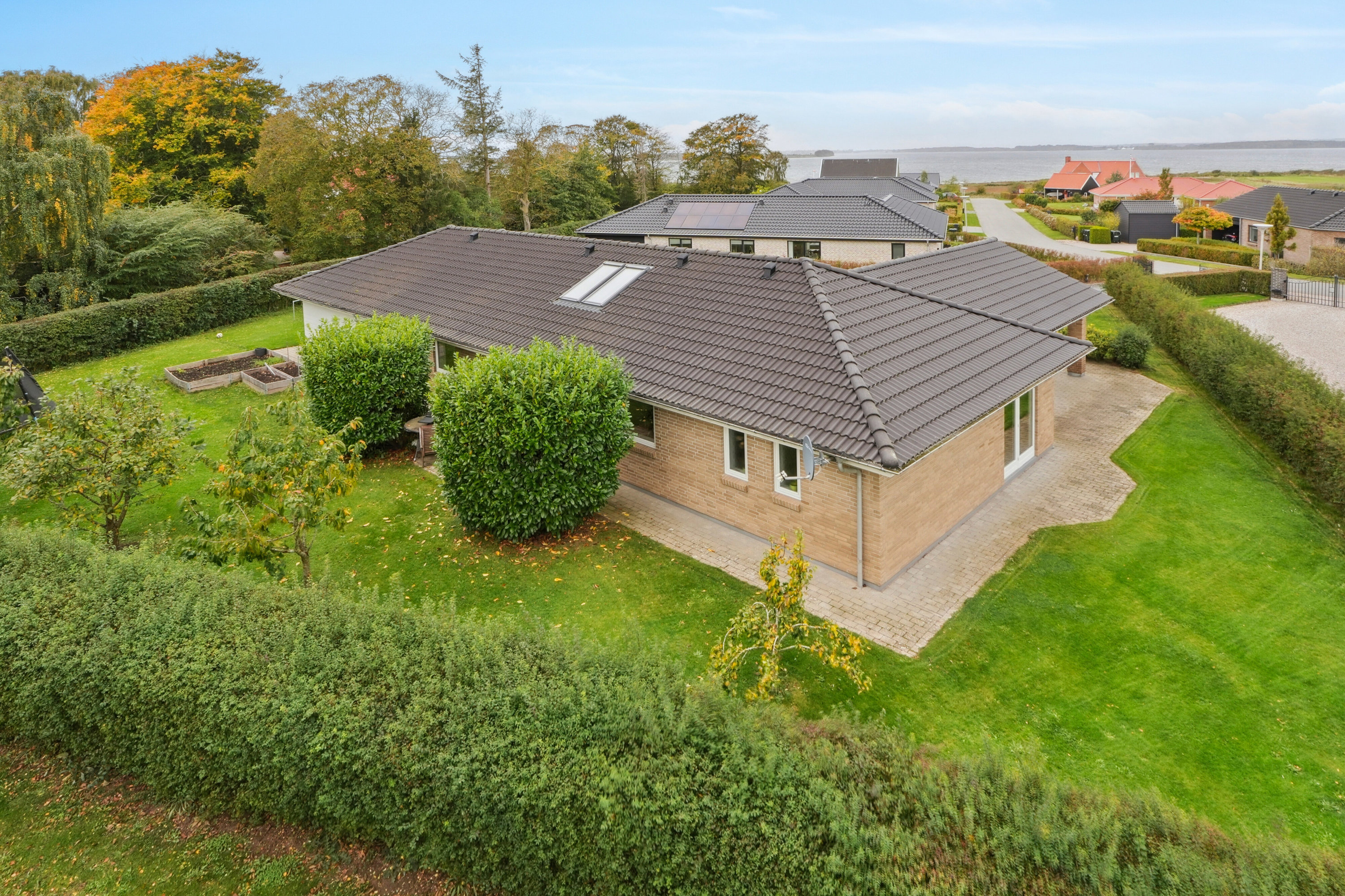 Fremhævet luftfoto billede i fuldskærmstilstand. Billede af Strandengen 3, Peløkke, 5900 Rudkøbing