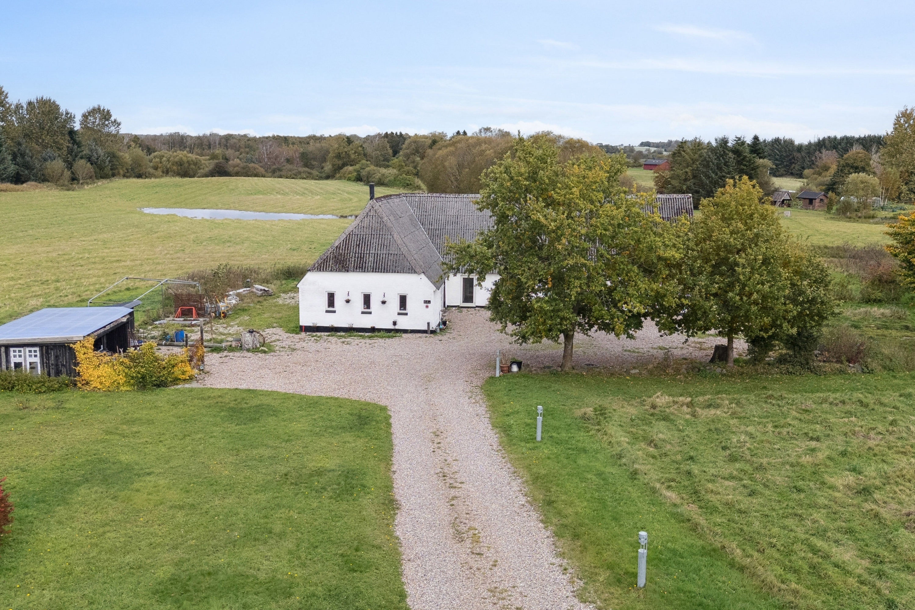 Fremhævet set fra vejen billede i fuldskærmstilstand. Billede af Løgeskov 64A, 5771 Stenstrup