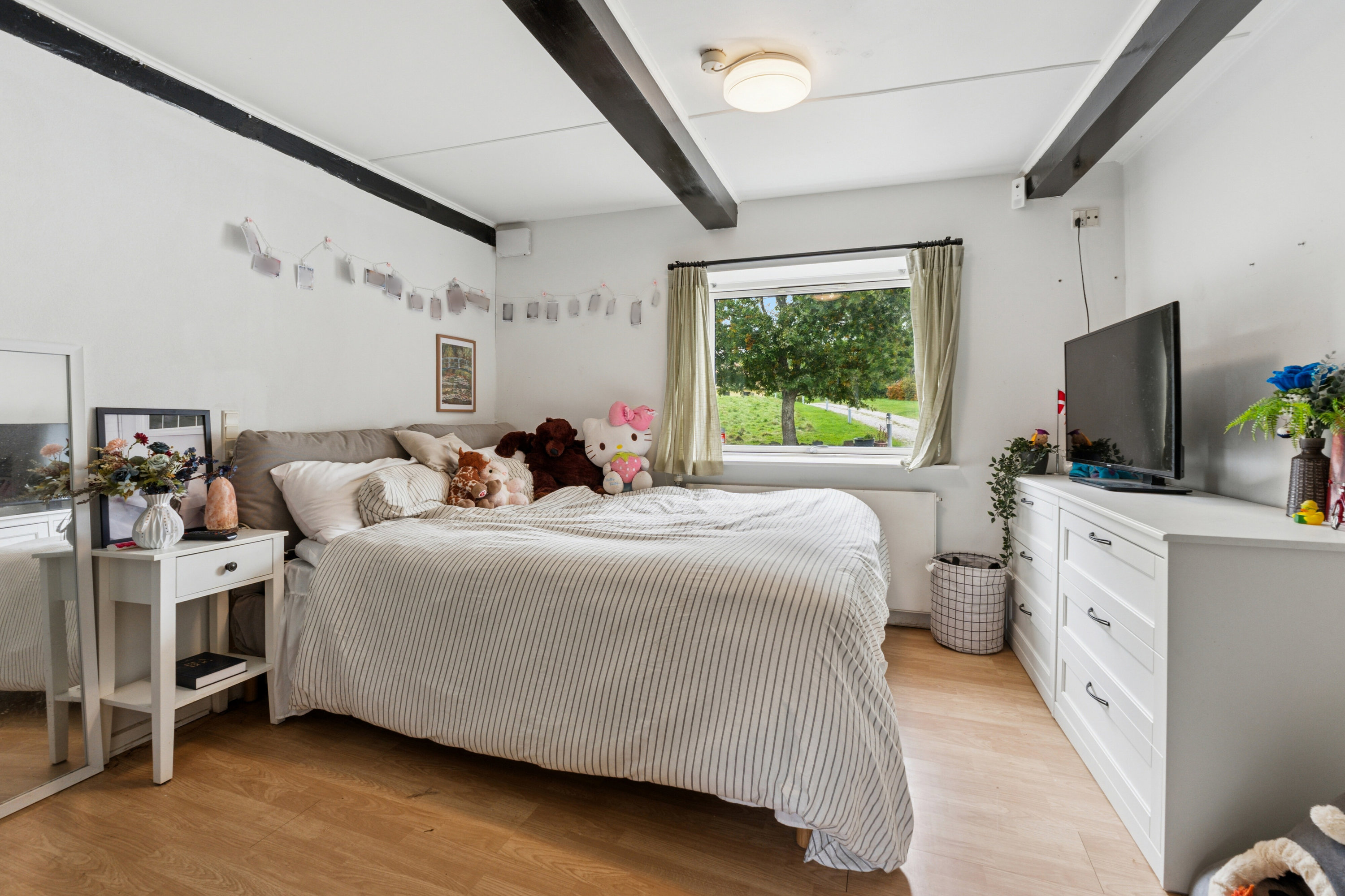 Fremhævet soveværelse billede i fuldskærmstilstand. Billede af Løgeskov 64A, 5771 Stenstrup