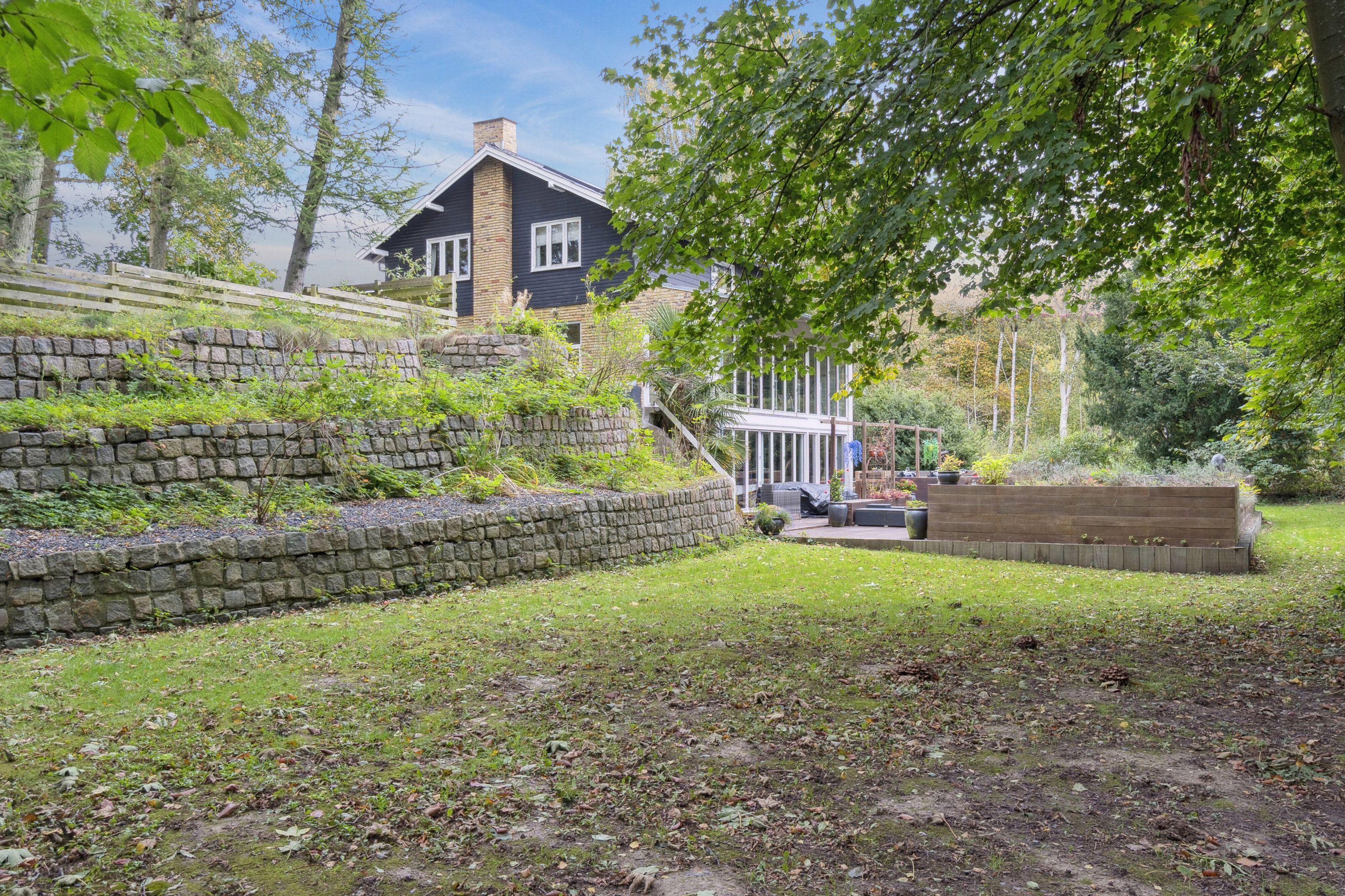 Fremhævet set fra haven billede i fuldskærmstilstand. Billede af Teglværksvej 8A, 4200 Slagelse