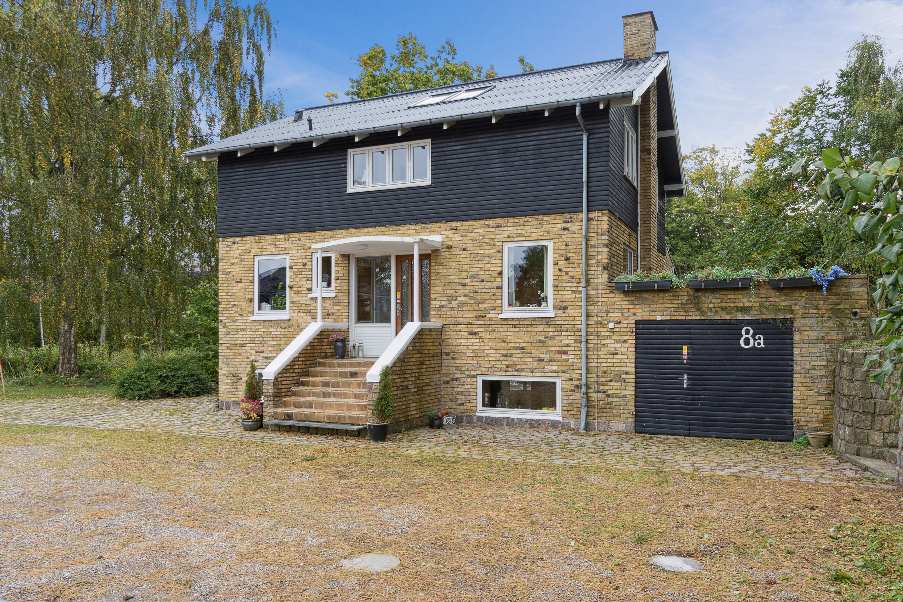 Fremhævet set fra vejen billede i fuldskærmstilstand. Billede af Teglværksvej 8A, 4200 Slagelse