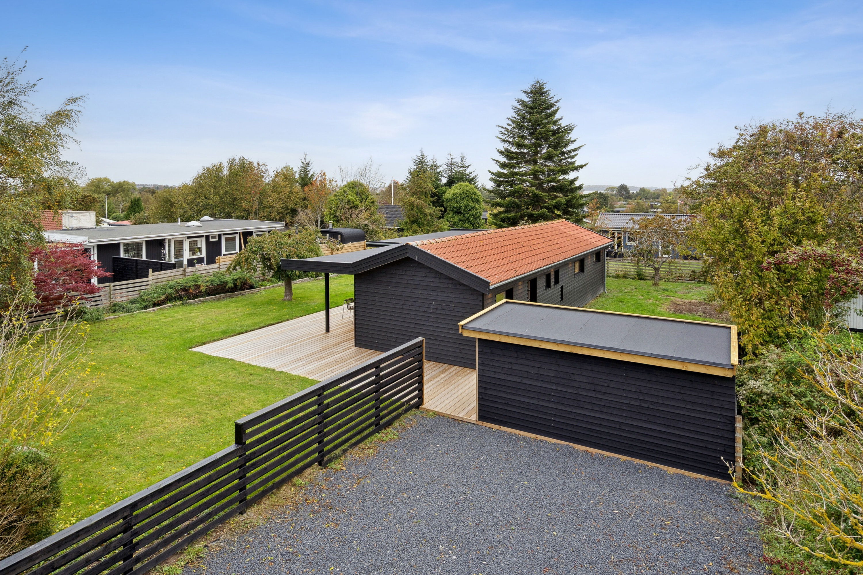 Fremhævet set fra vejen billede i fuldskærmstilstand. Billede af Cypresvænget 231, Enø, 4736 Karrebæksminde