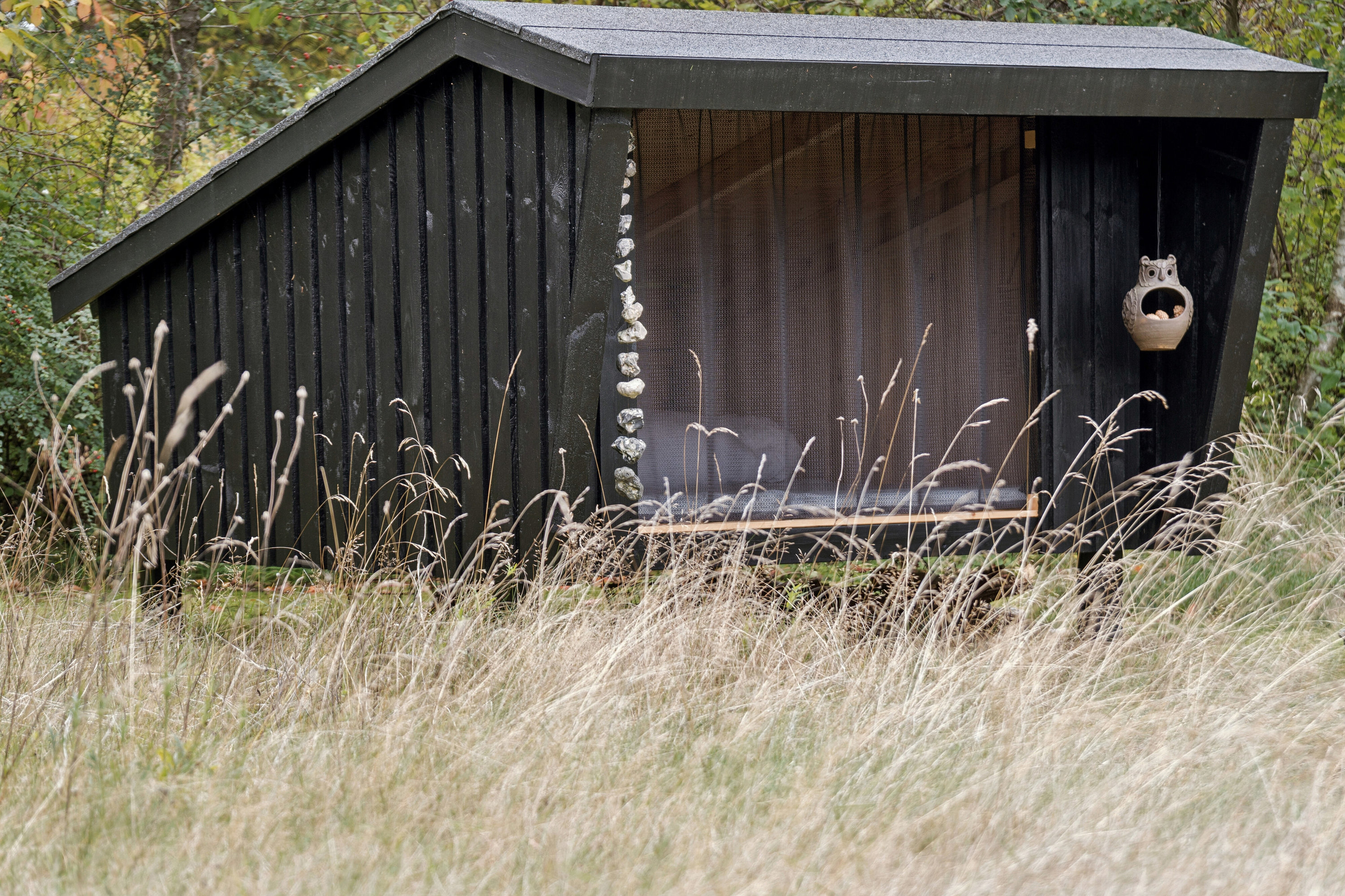 Fremhævet set fra vejen billede i fuldskærmstilstand. Billede af Stenbukvej 4, Indelukket, 4550 Asnæs