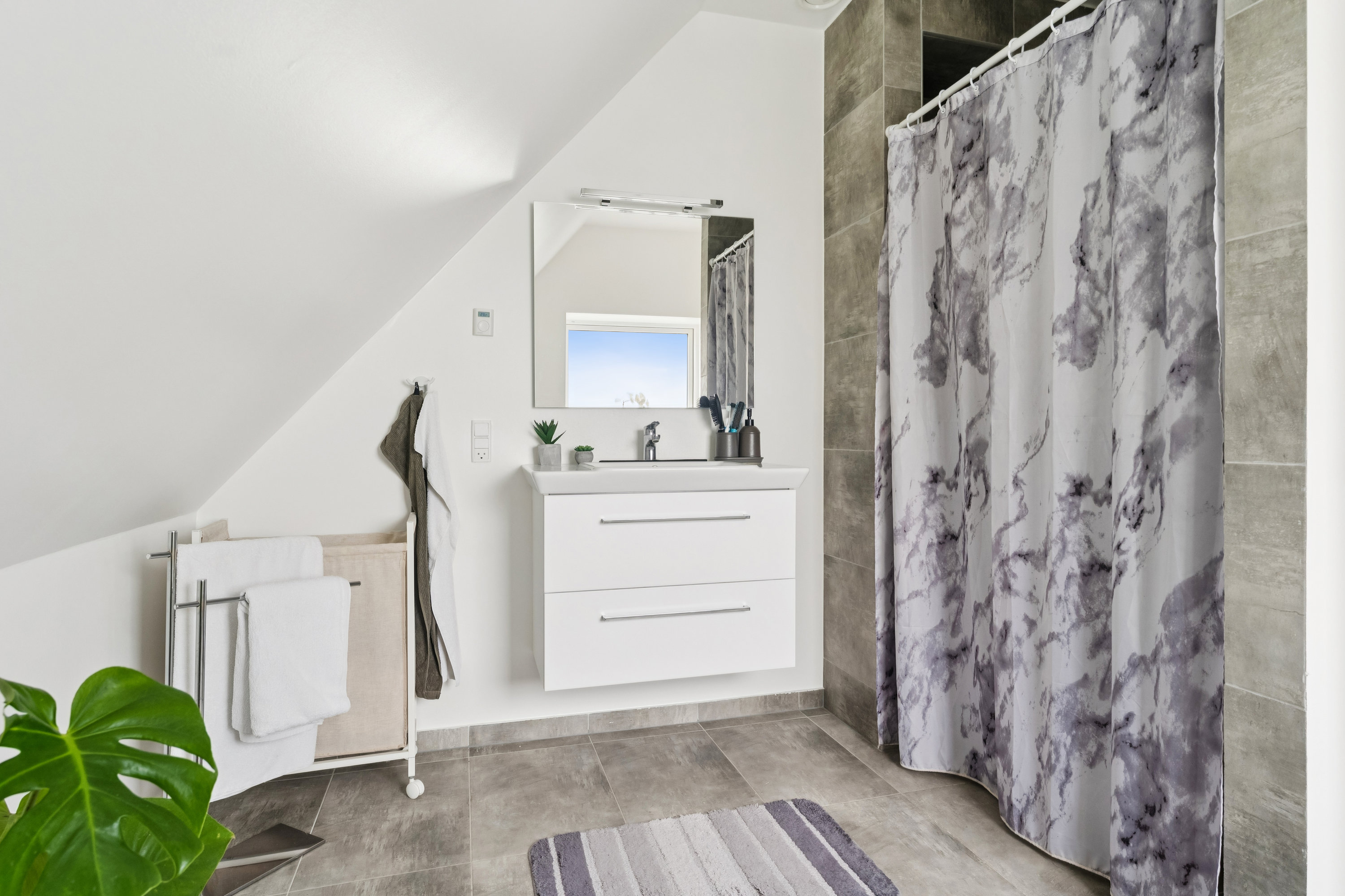 Fremhævet værelse billede i fuldskærmstilstand. Billede af Hobrovej 359, Råsted, 8920 Randers NV