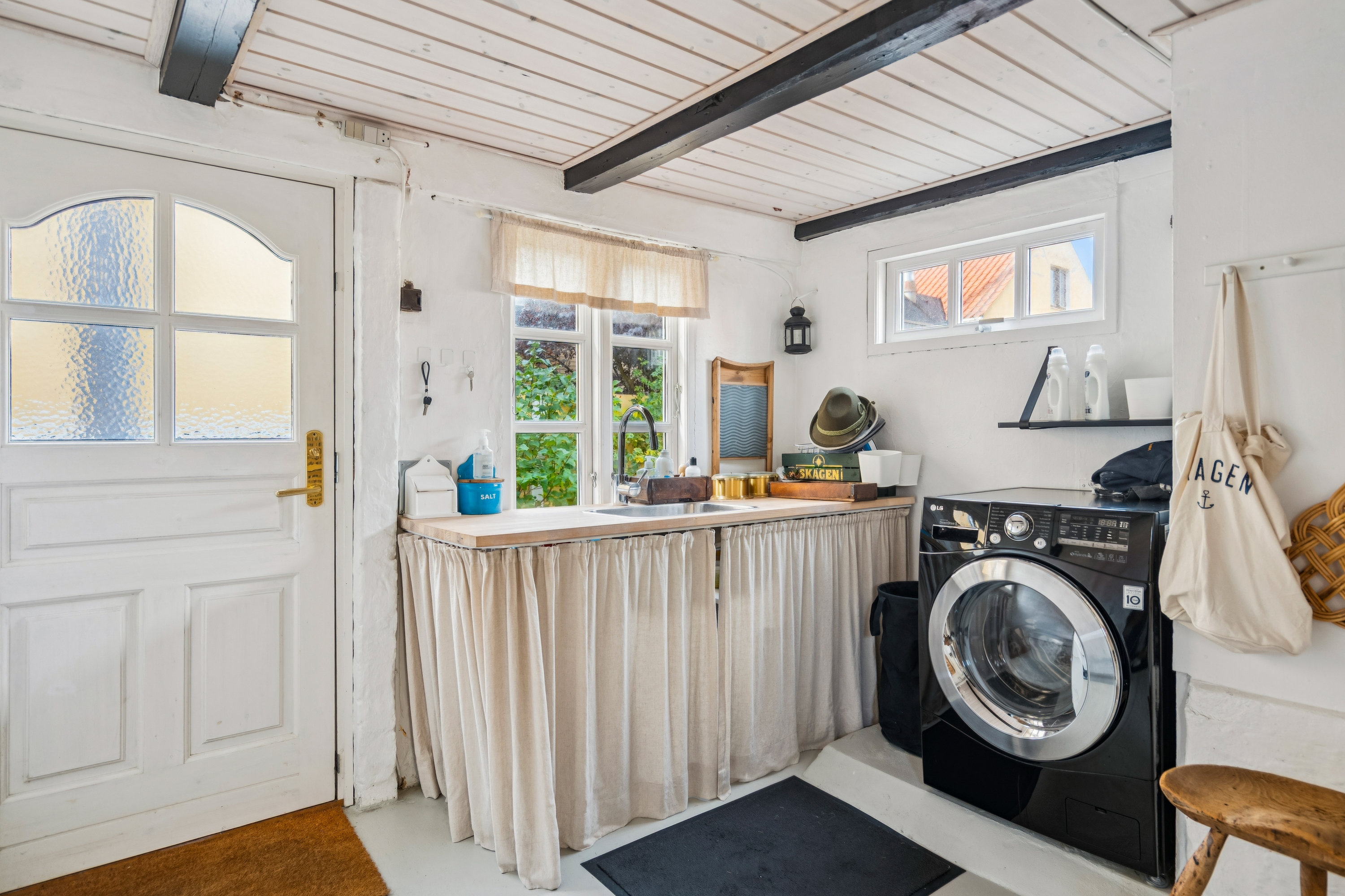 Fremhævet køkken billede i fuldskærmstilstand. Billede af Sct. Laurentii Vej 102, Midtbyen, 9990 Skagen