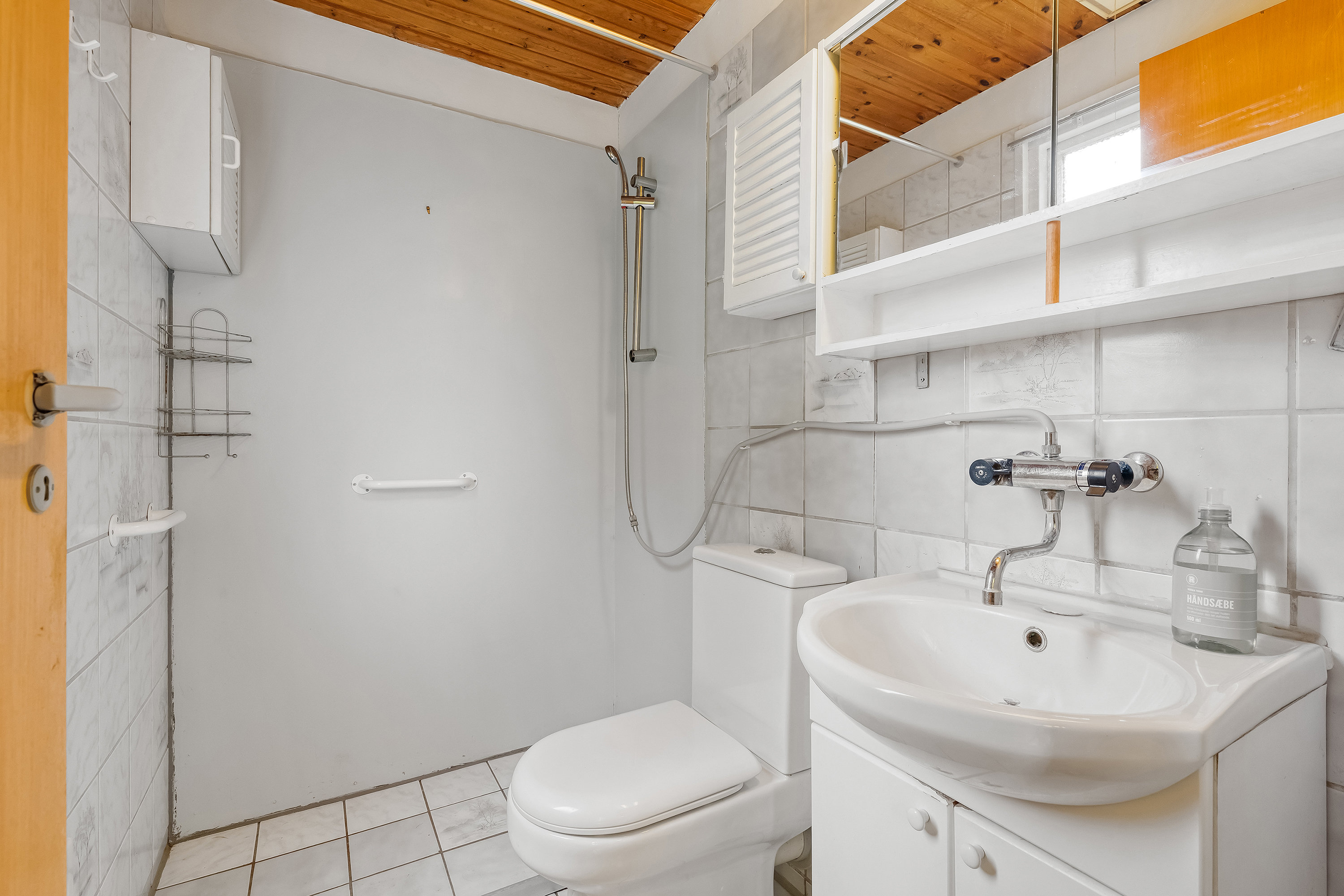 Fremhævet badeværelse billede i fuldskærmstilstand. Billede af Strandvej 76, Kulhuse, 3630 Jægerspris