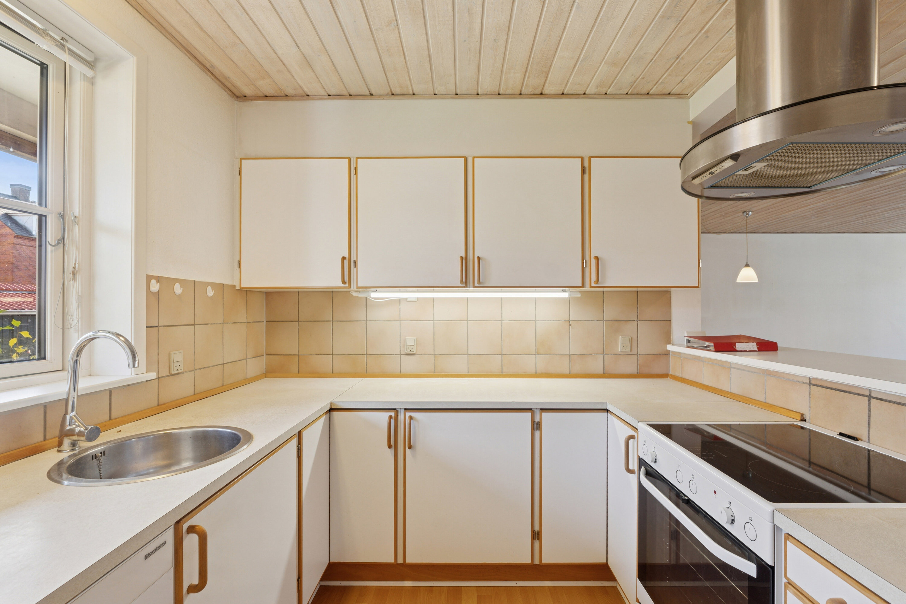 Fremhævet køkken billede i fuldskærmstilstand. Billede af Dronningensgade 23A, 9800 Hjørring