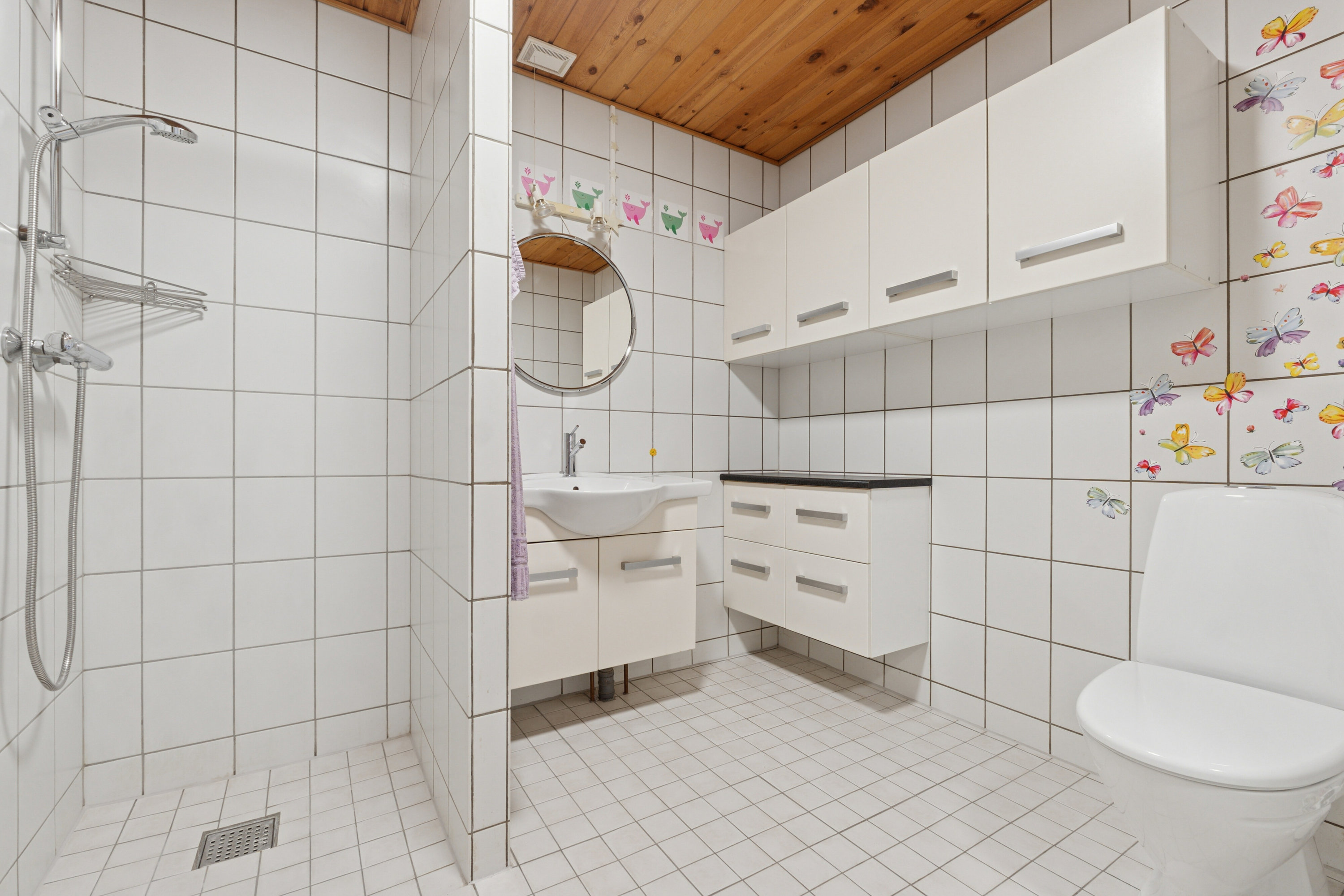 Fremhævet badeværelse billede i fuldskærmstilstand. Billede af Dronningensgade 23A, 9800 Hjørring