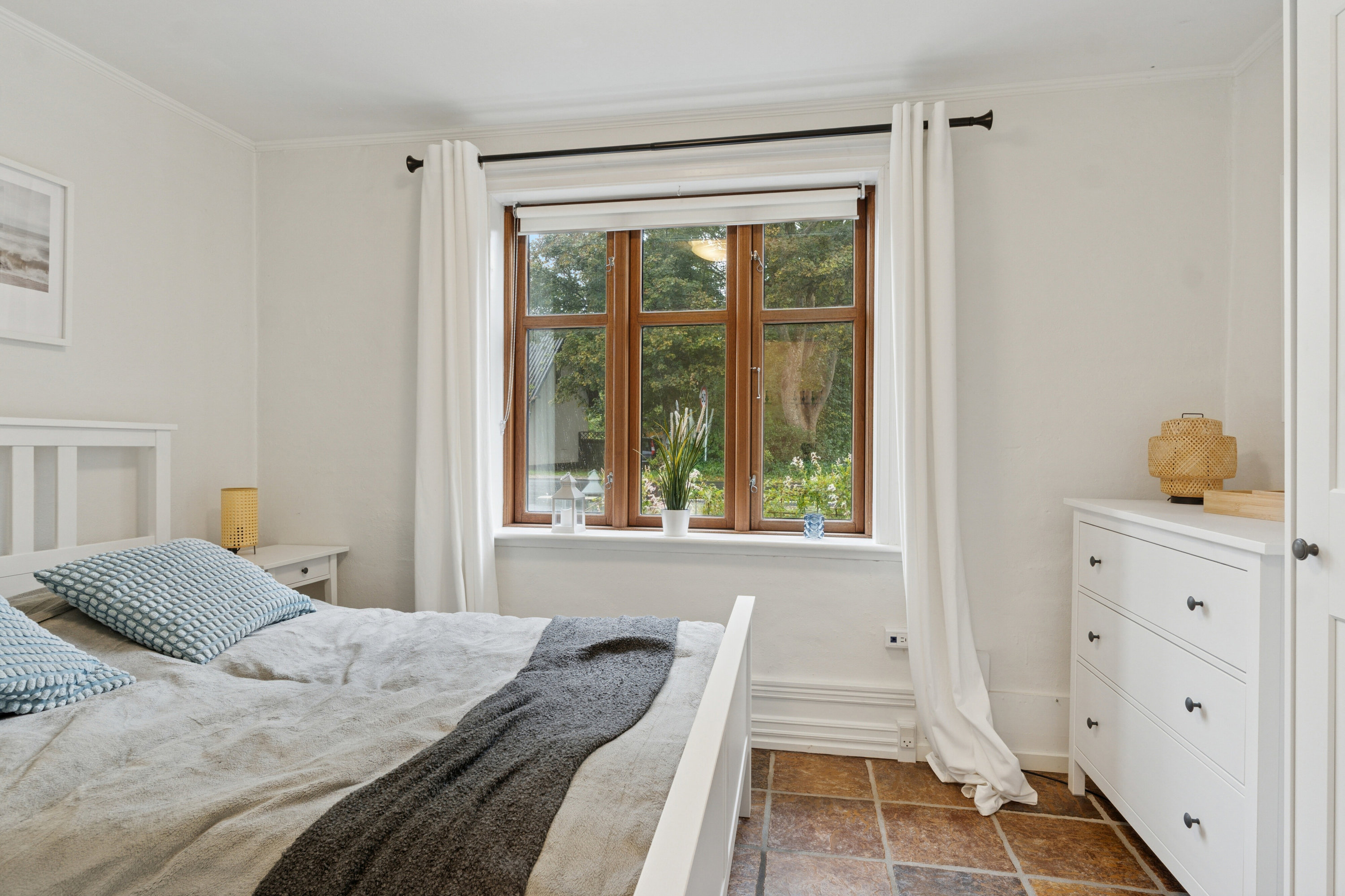 Fremhævet soveværelse billede i fuldskærmstilstand. Billede af Sdr Bindslevvej 21, 9881 Bindslev