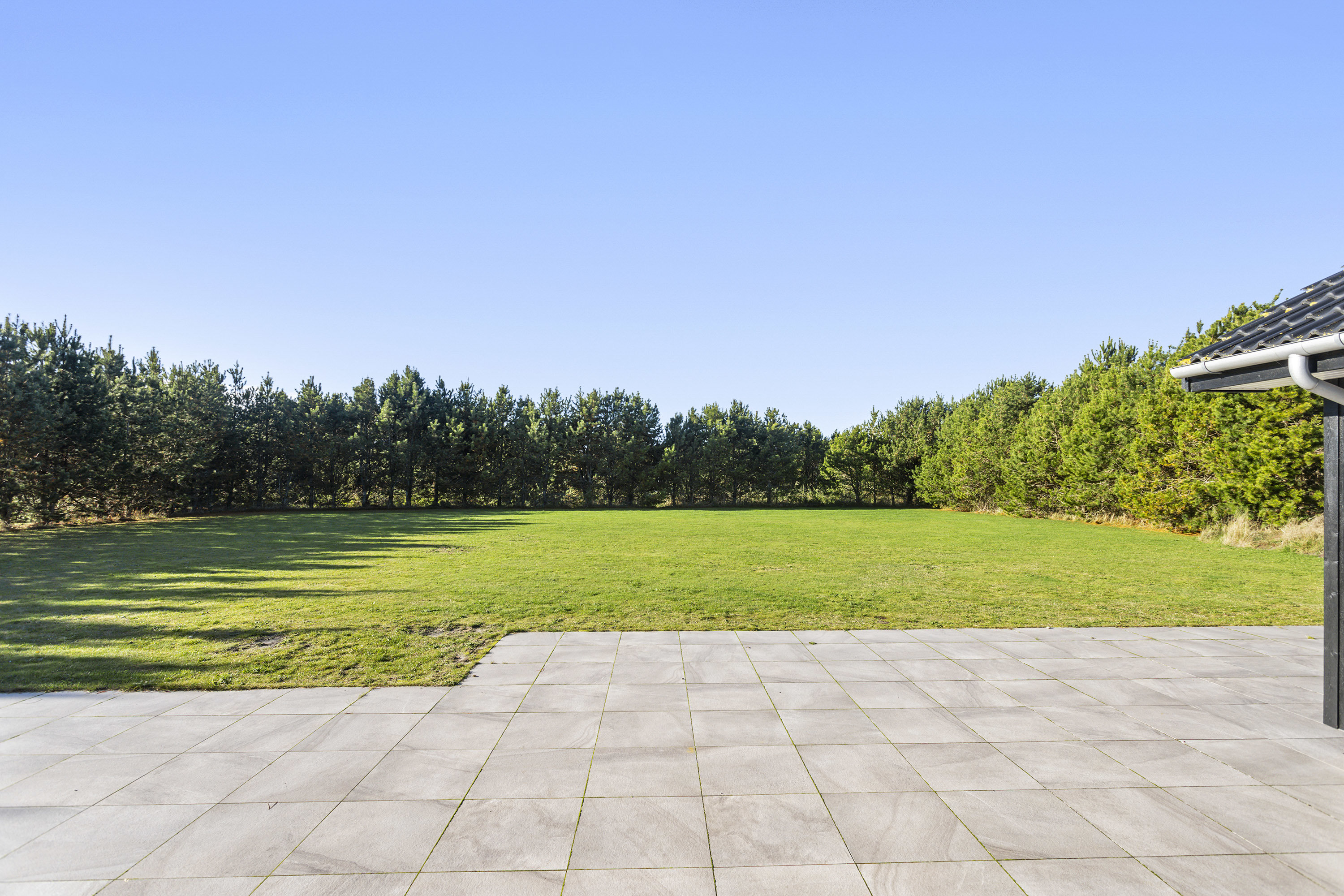 Fremhævet have billede i fuldskærmstilstand. Billede af Aaensvej 25, Bratten, 9981 Jerup