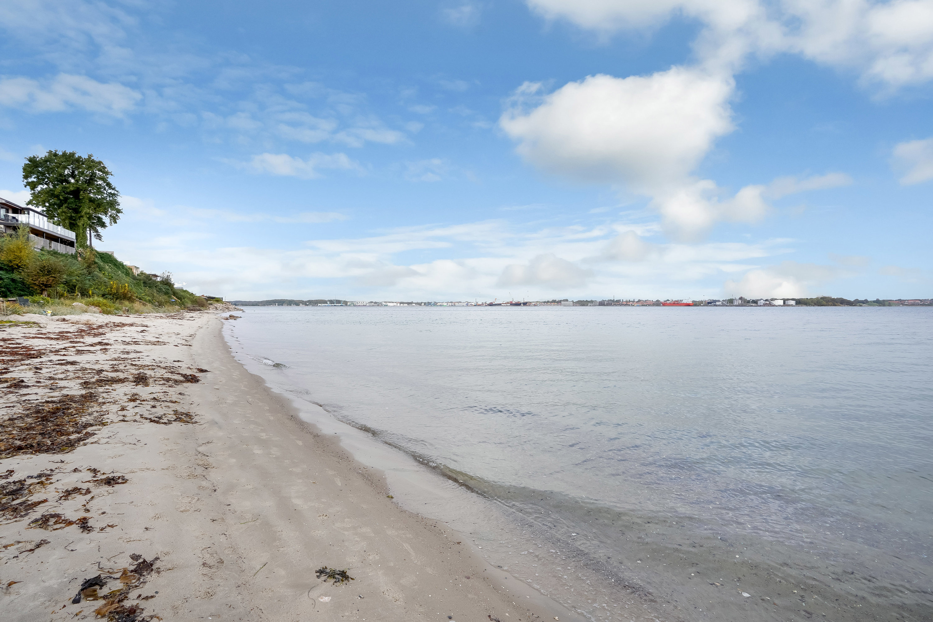 Fremhævet område billede i fuldskærmstilstand. Billede af Nørre Alle 43, Strib, 5500 Middelfart