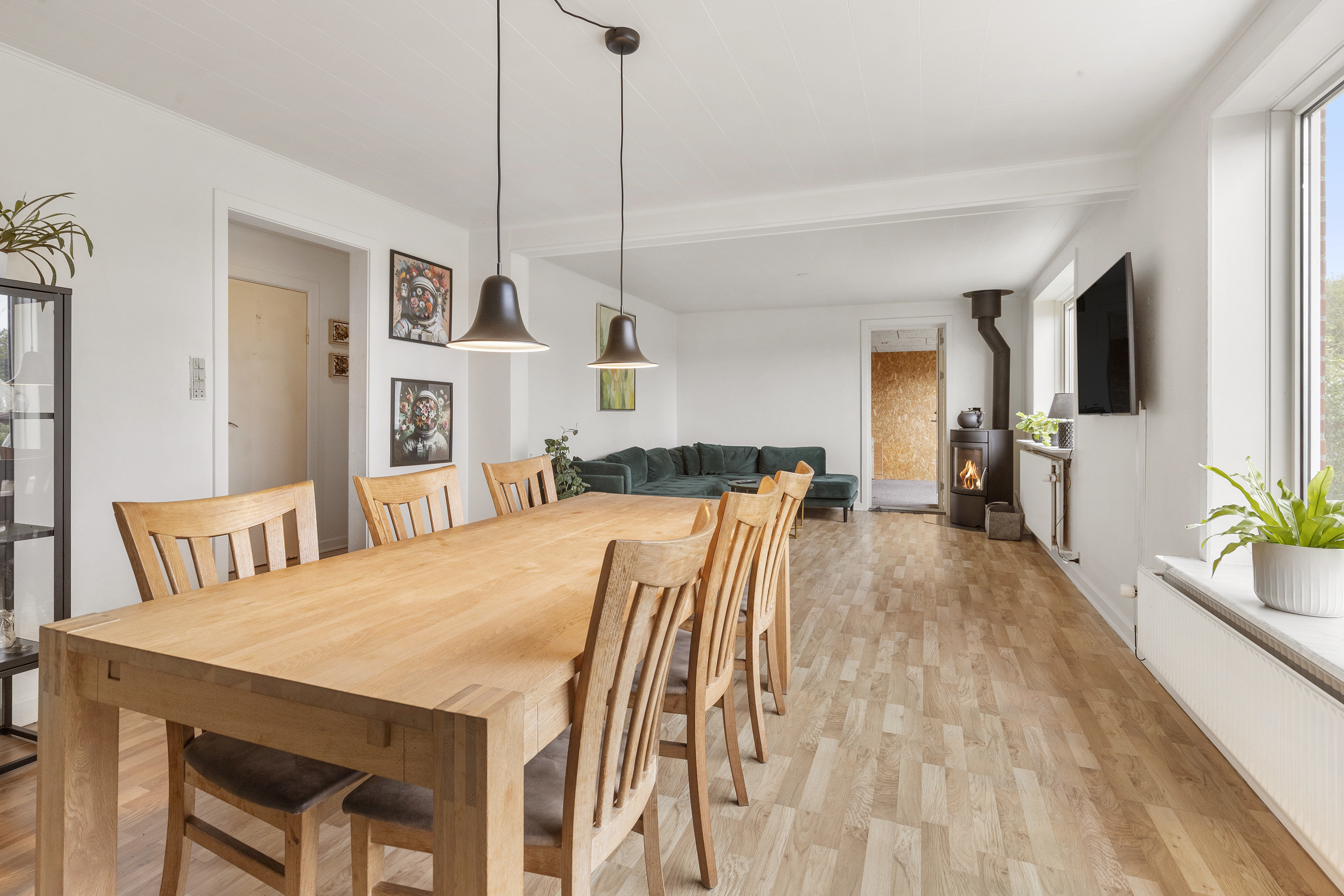 Fremhævet stue billede i fuldskærmstilstand. Billede af Hyldevej 8, 9700 Brønderslev