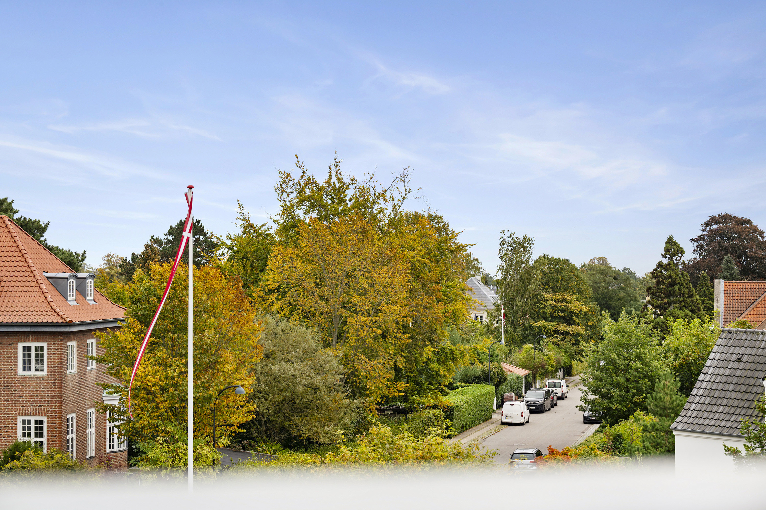 Fremhævet ejendommen billede i fuldskærmstilstand. Billede af Hellerupvej 86, 1., 2900 Hellerup