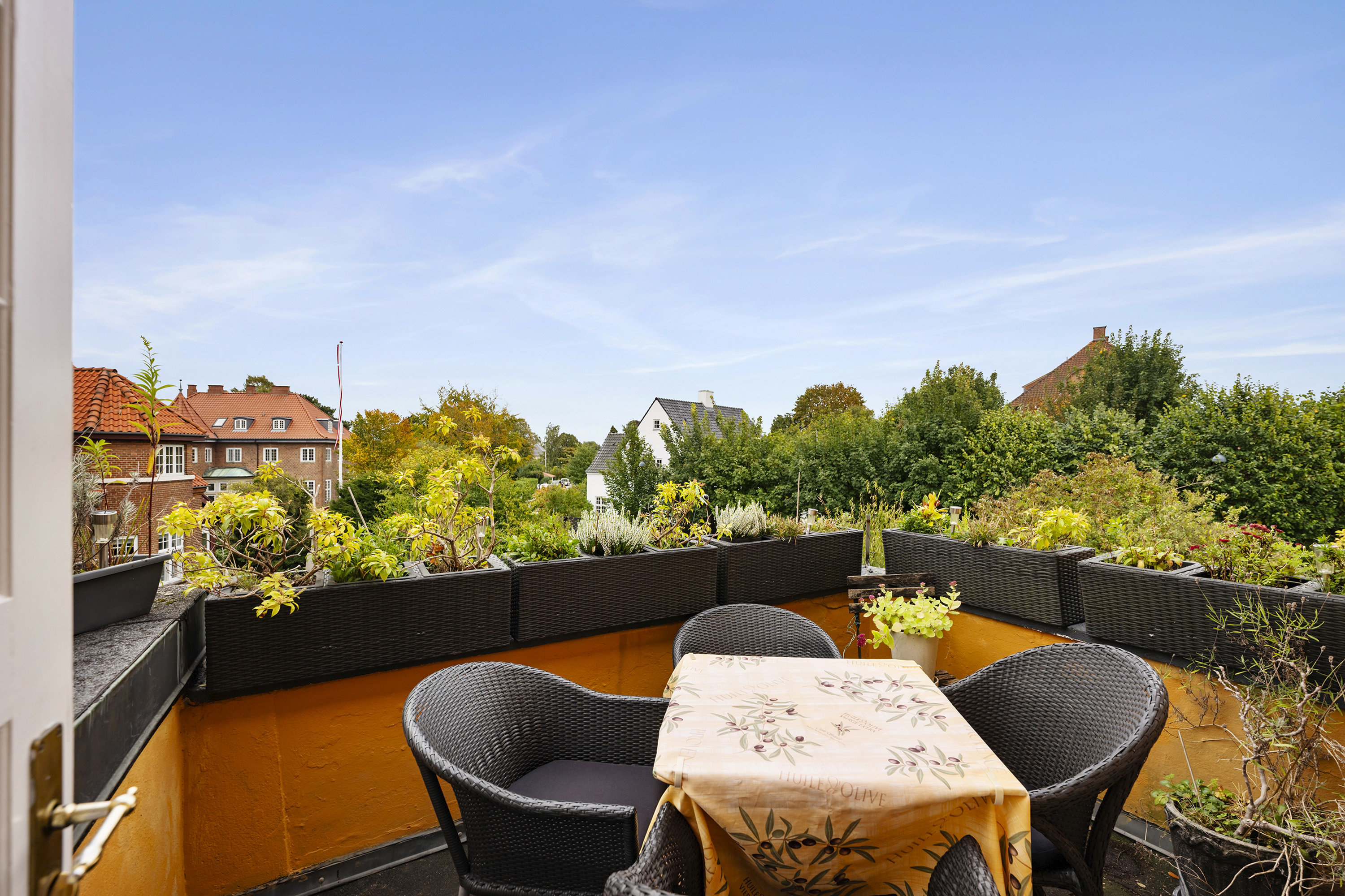 Fremhævet ejendommen billede i fuldskærmstilstand. Billede af Hellerupvej 86, 1., 2900 Hellerup