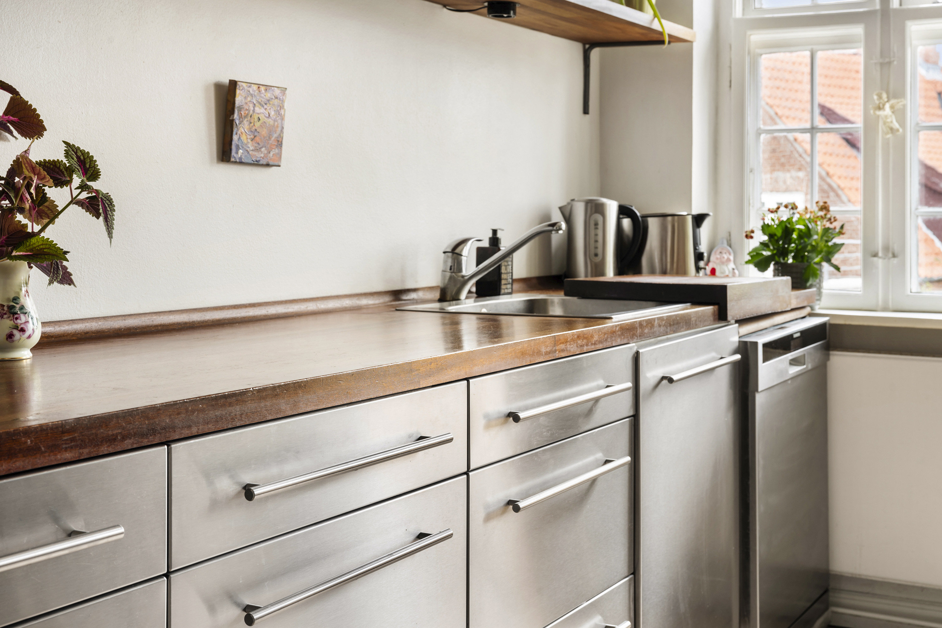 Fremhævet køkken billede i fuldskærmstilstand. Billede af Hellerupvej 86, 1., 2900 Hellerup