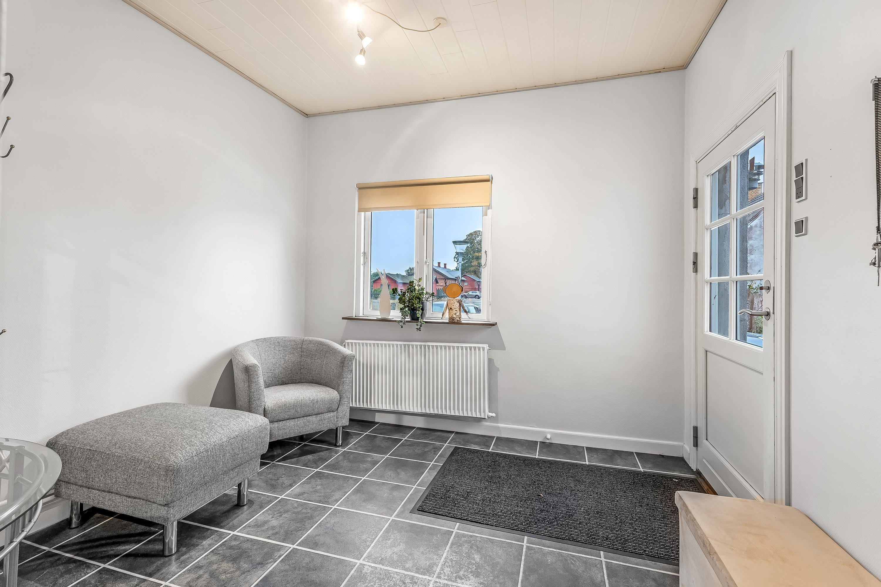 Fremhævet entré billede i fuldskærmstilstand. Billede af Stationsvej 19, 4941 Bandholm