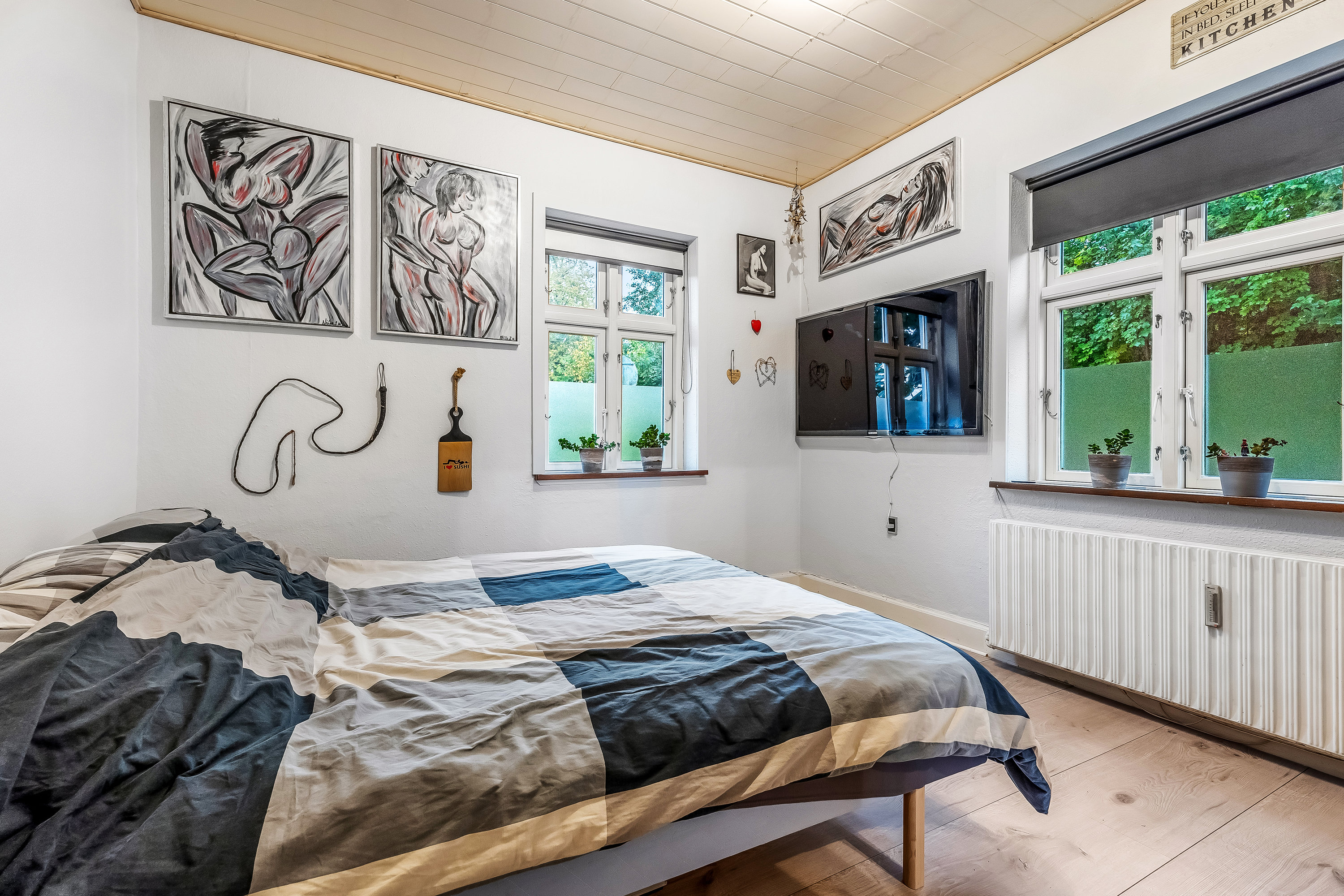 Fremhævet soveværelse billede i fuldskærmstilstand. Billede af Stationsvej 19, 4941 Bandholm