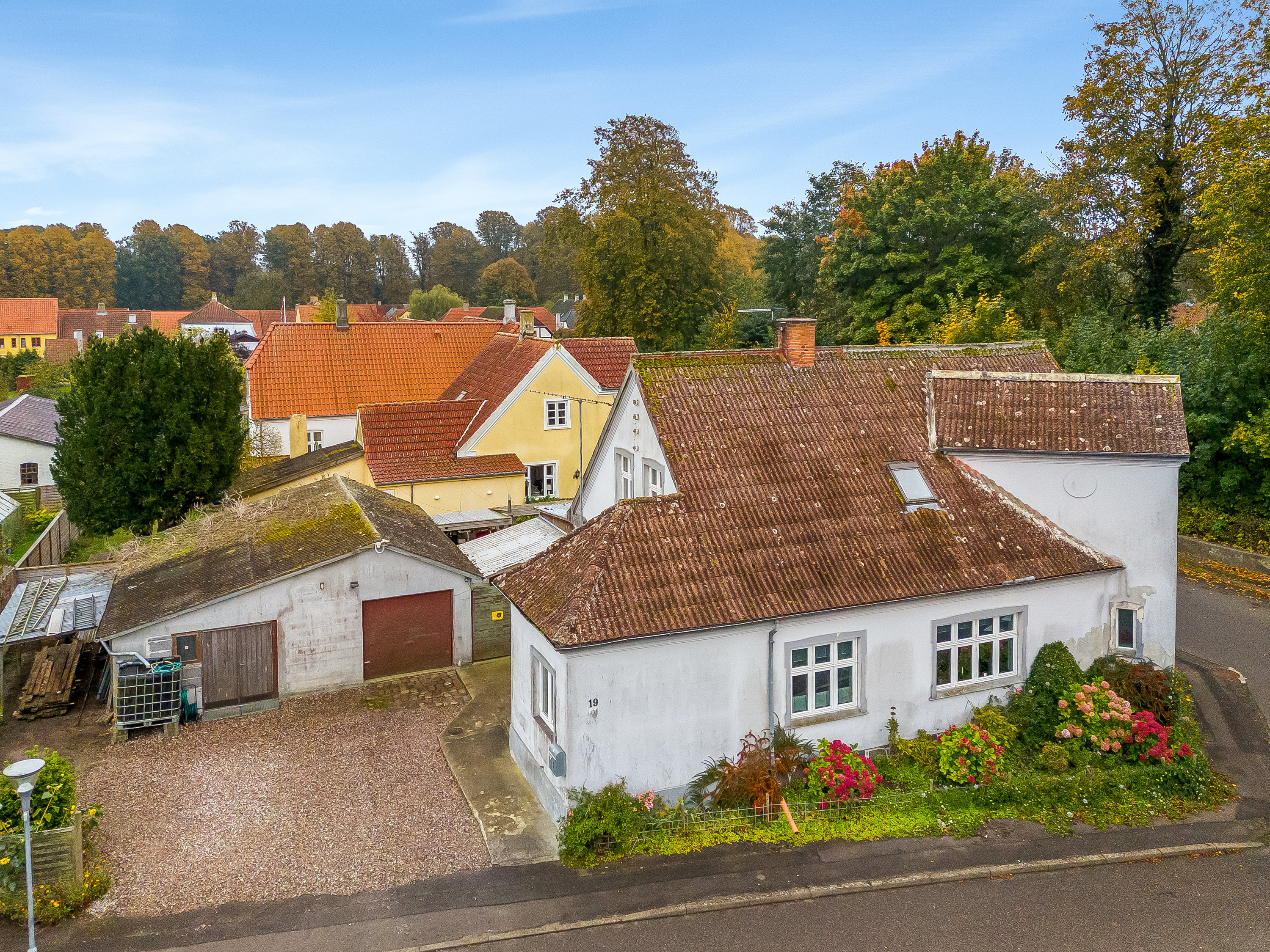 Fremhævet mastefoto billede i fuldskærmstilstand. Billede af Stationsvej 19, 4941 Bandholm