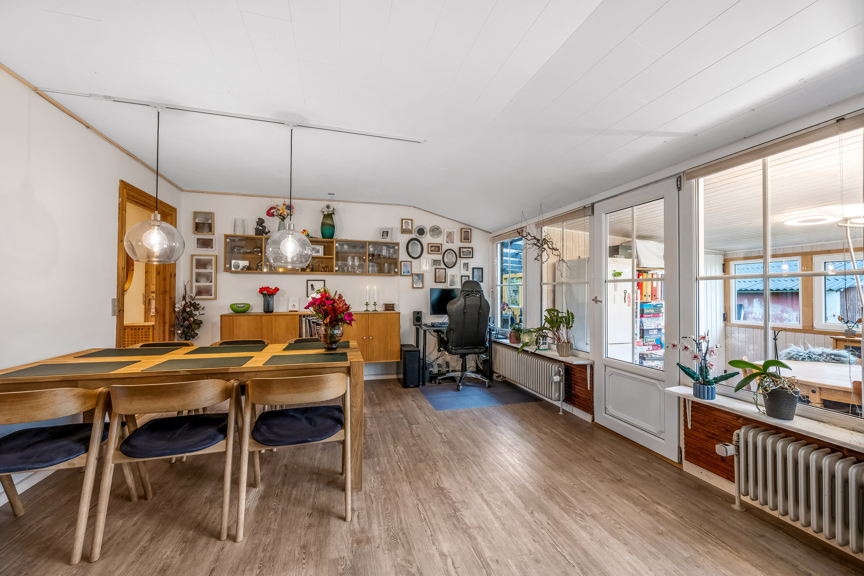 Fremhævet stue billede i fuldskærmstilstand. Billede af Tjørnevej 13, 6880 Tarm