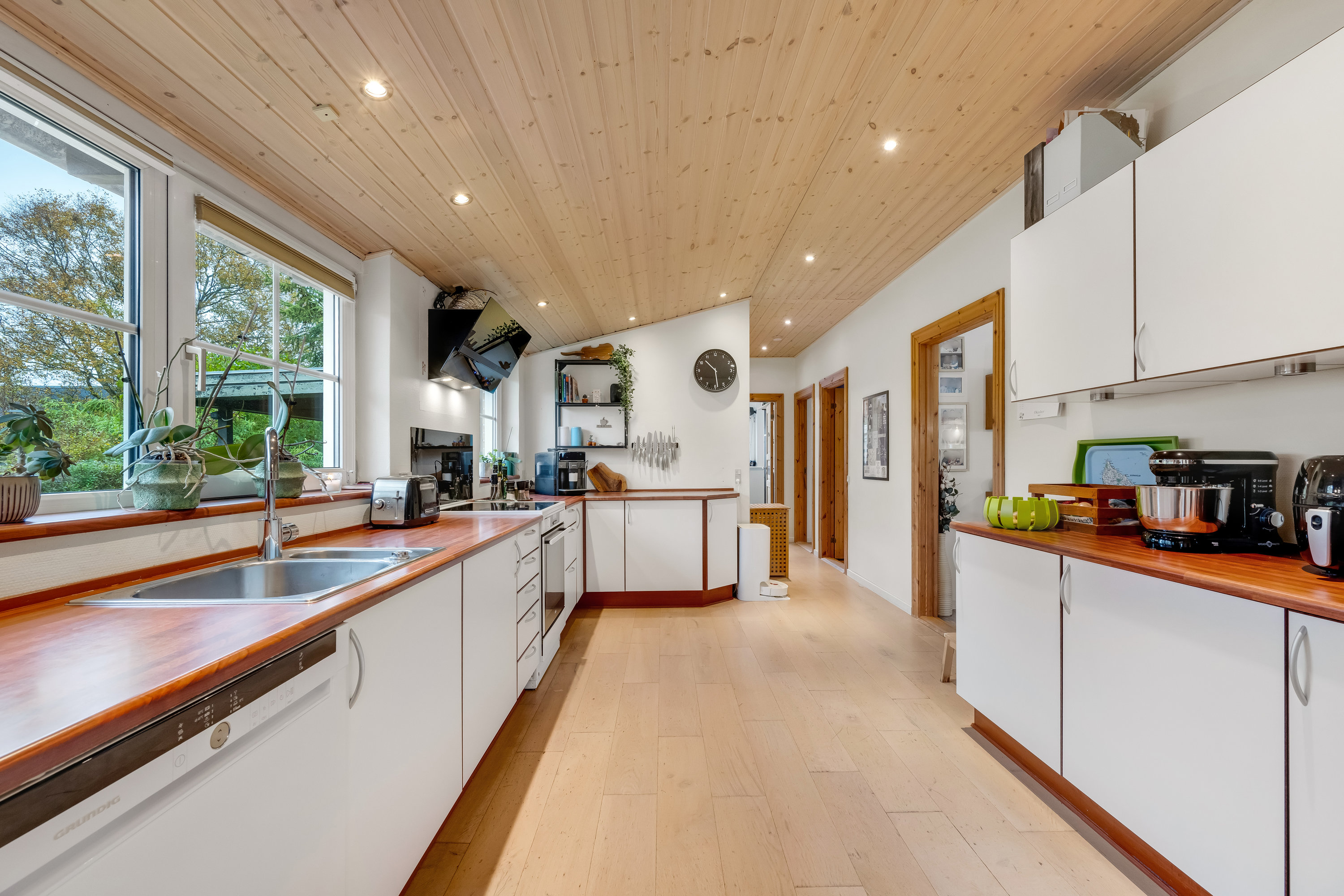 Miniaturebillede 1: køkken. Billede af Tjørnevej 13, 6880 Tarm