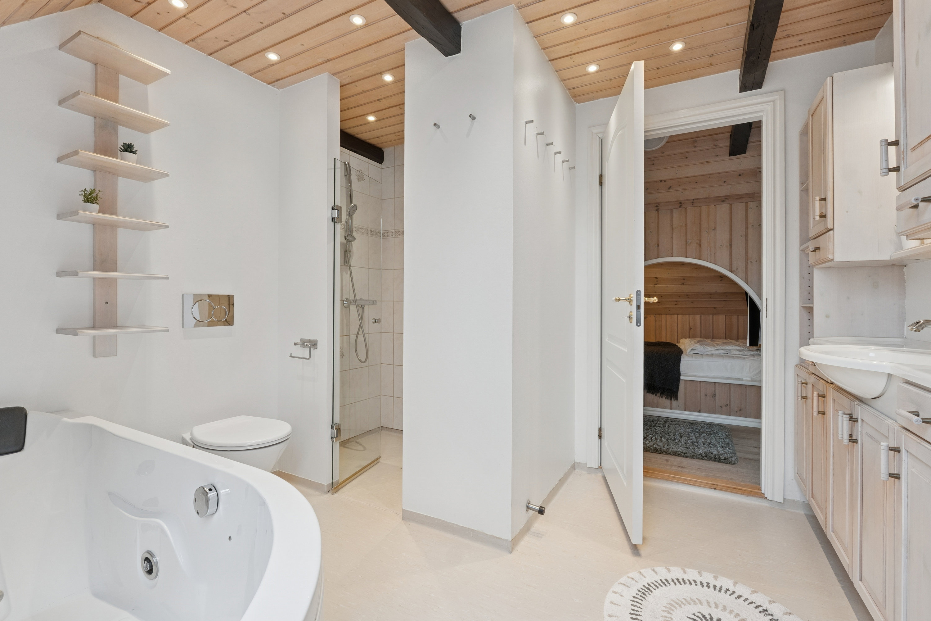 Fremhævet badeværelse billede i fuldskærmstilstand. Billede af Frederikshavnsvej 225, Hørmested, 9870 Sindal