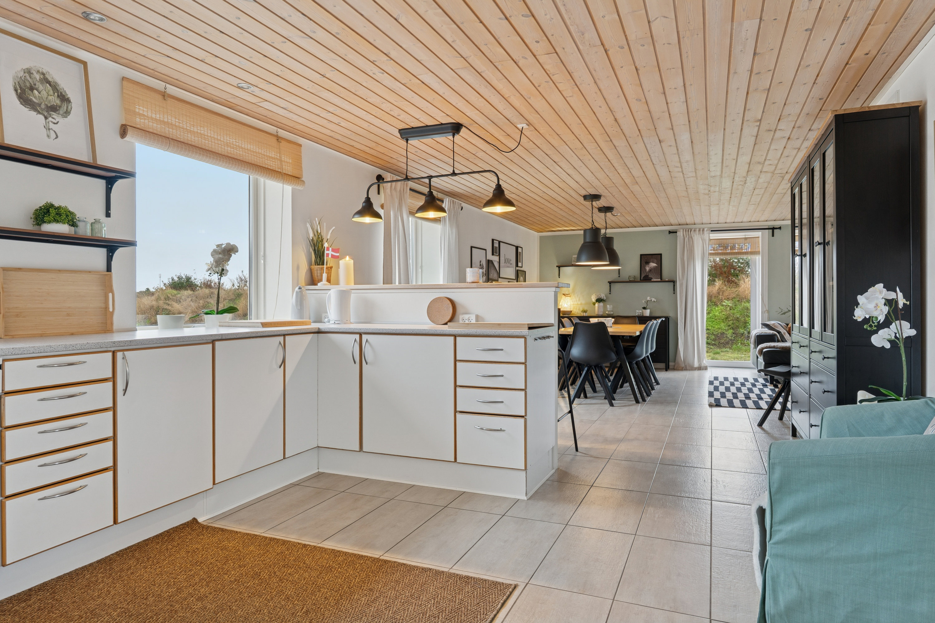 Fremhævet køkken/alrum billede i fuldskærmstilstand. Billede af Frederikshavnsvej 225, Hørmested, 9870 Sindal