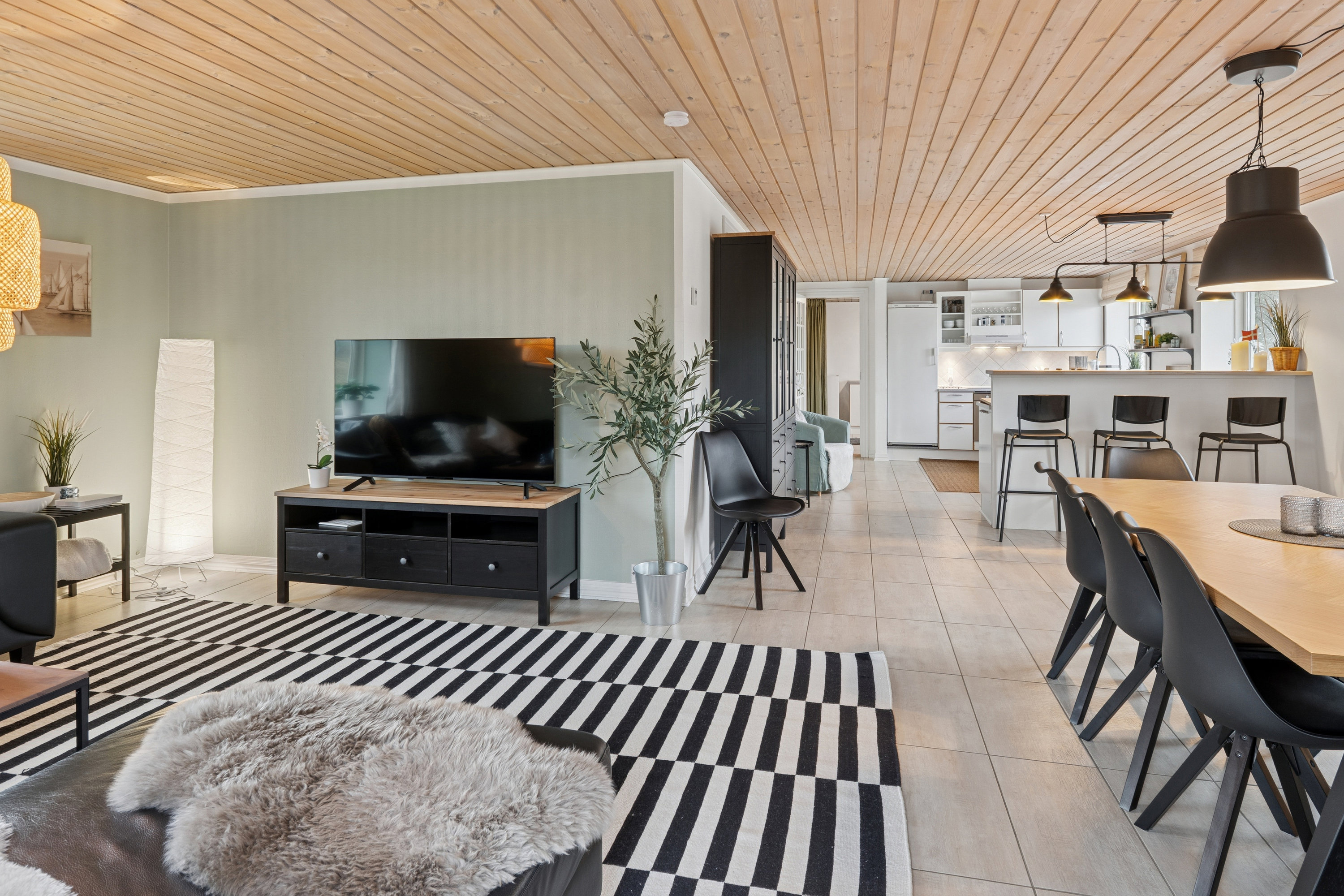 Fremhævet stue billede i fuldskærmstilstand. Billede af Frederikshavnsvej 225, Hørmested, 9870 Sindal