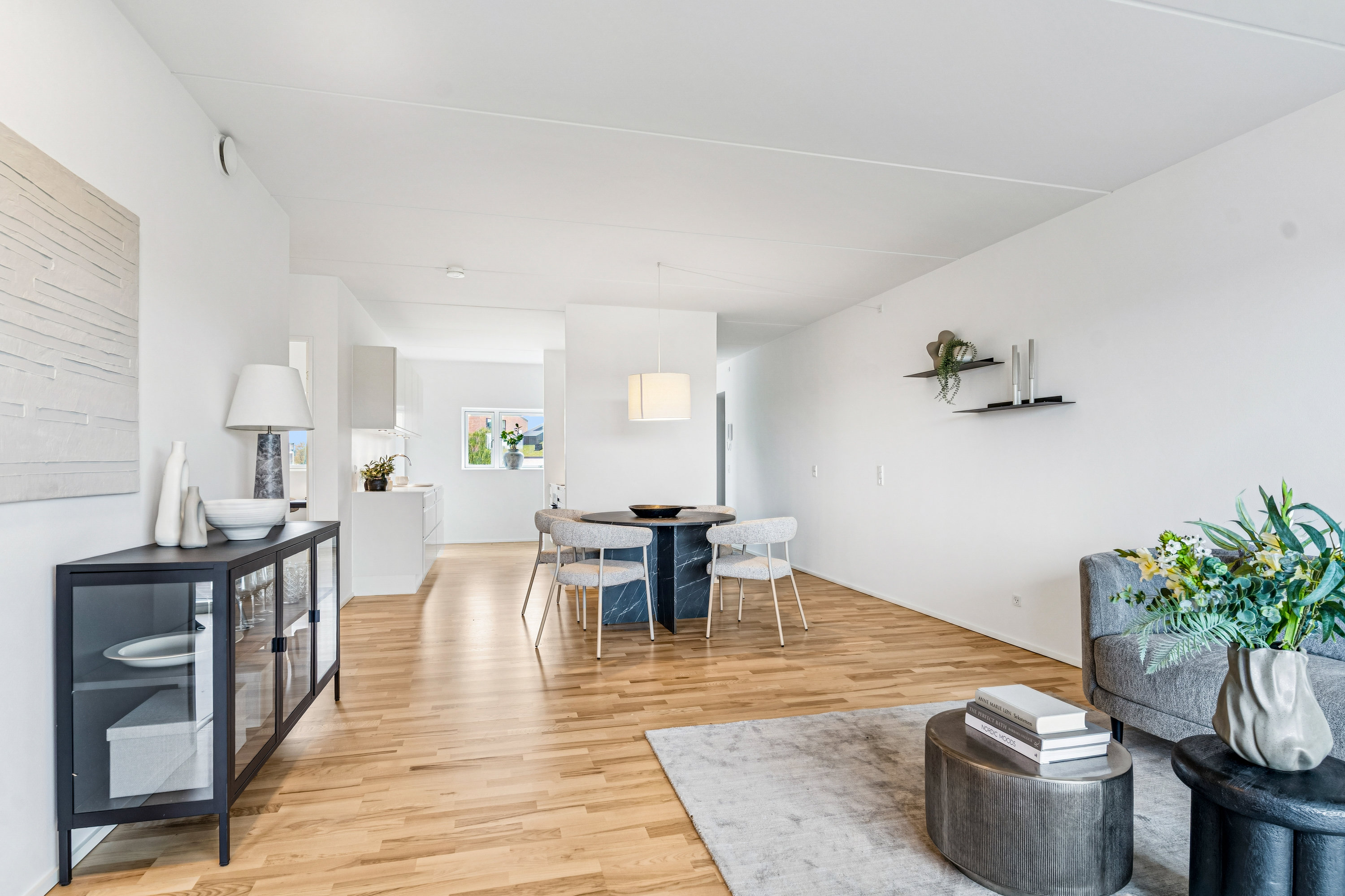 Fremhævet stue billede i fuldskærmstilstand. Billede af Granvej 107, 2. 1., 2880 Bagsværd