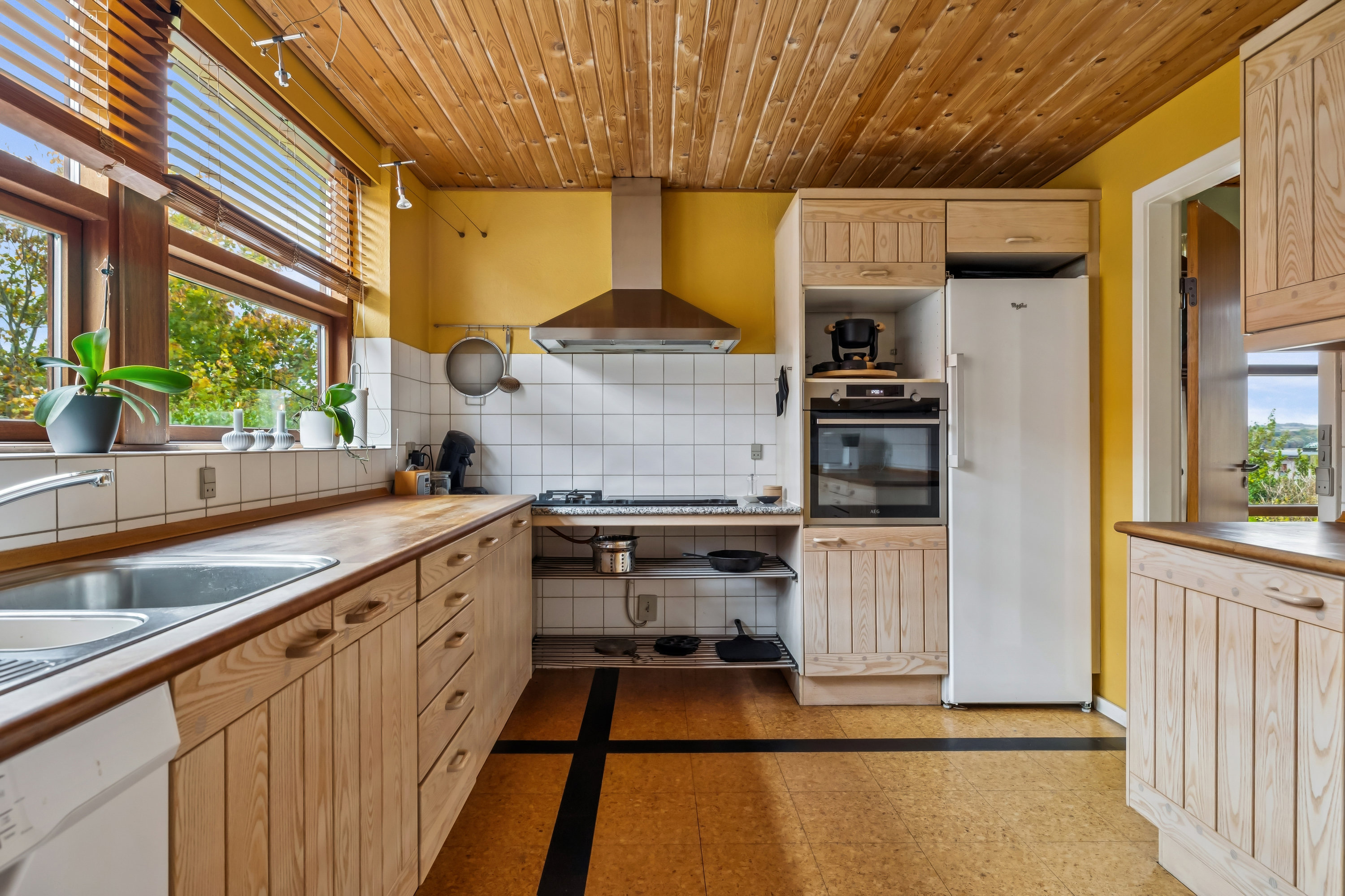 Fremhævet køkken billede i fuldskærmstilstand. Billede af Alleen 14, 8660 Skanderborg