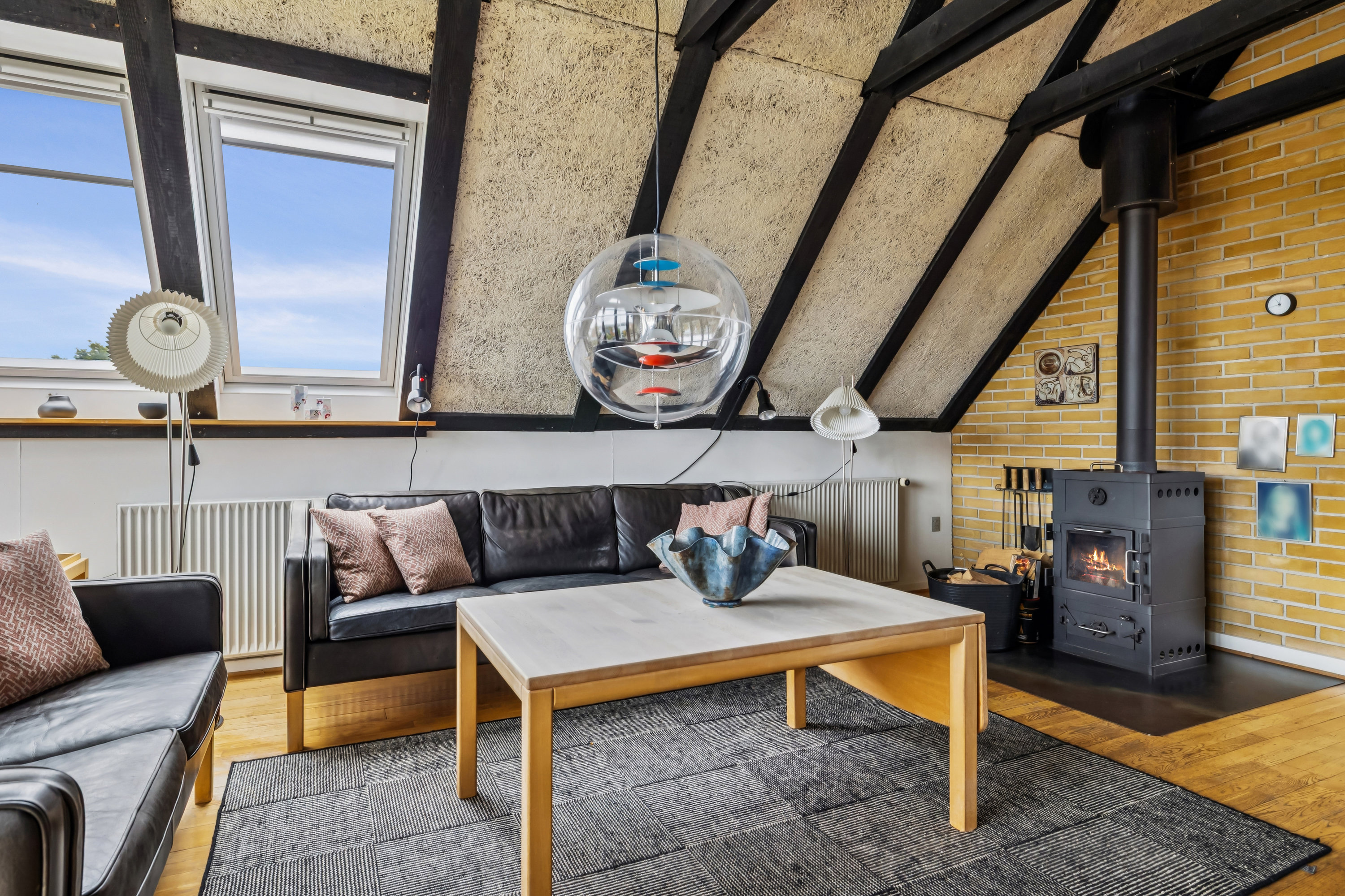 Fremhævet opholdsstue billede i fuldskærmstilstand. Billede af Alleen 14, 8660 Skanderborg