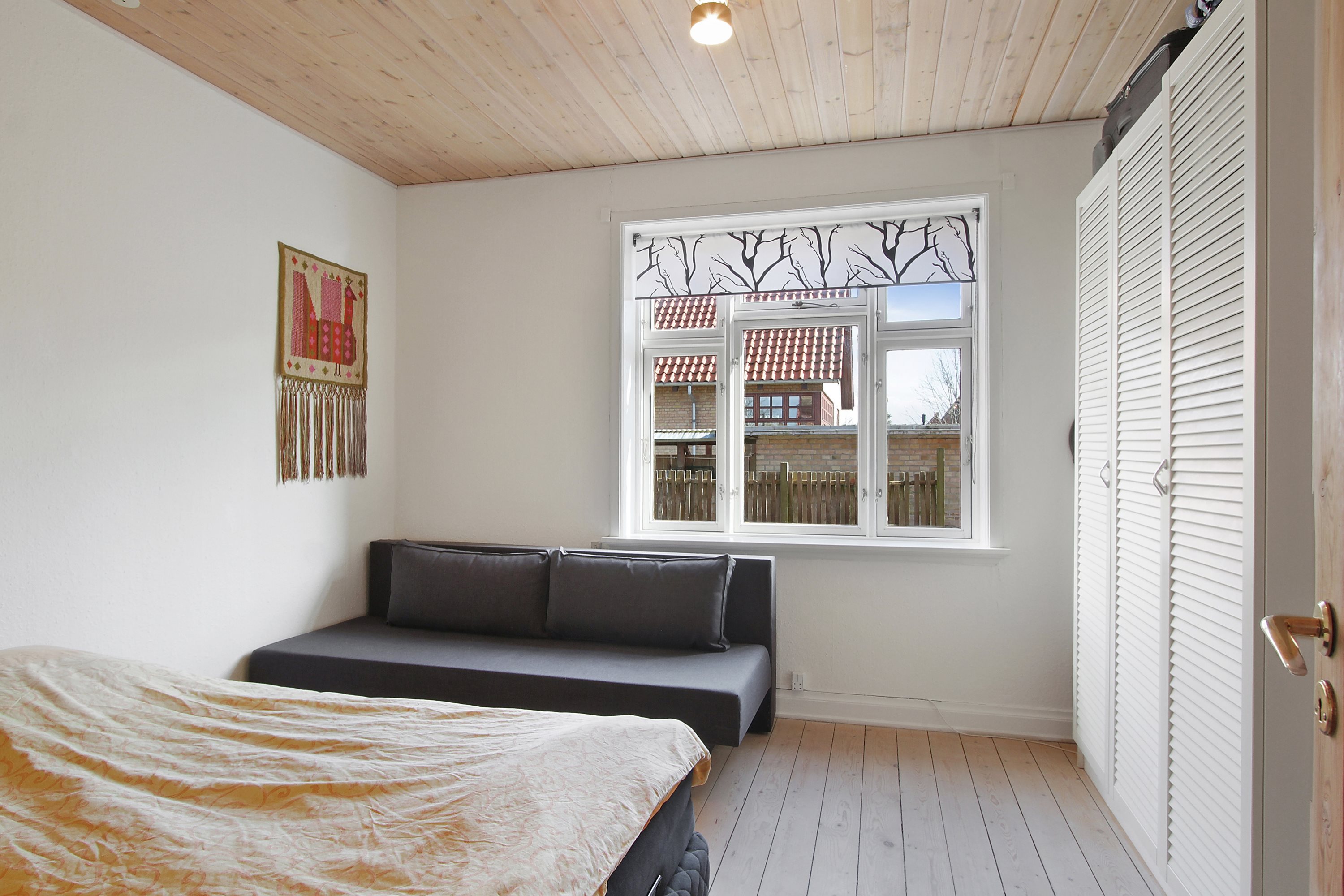 Fremhævet soveværelse billede i fuldskærmstilstand. Billede af Frilandsvej 21, st.., 9800 Hjørring