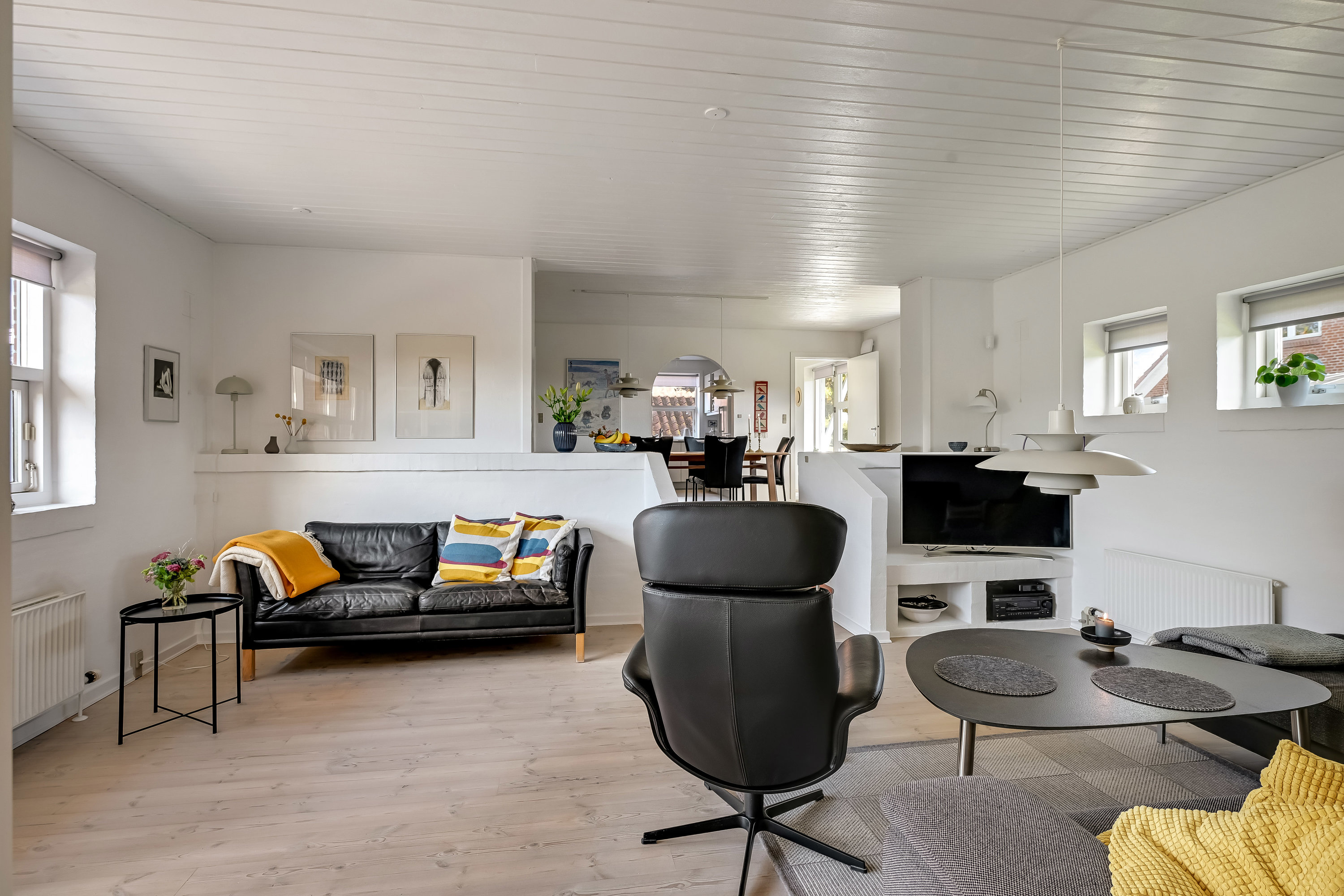 Fremhævet stue billede i fuldskærmstilstand. Billede af Søndergårds Alle 2, 6700 Esbjerg