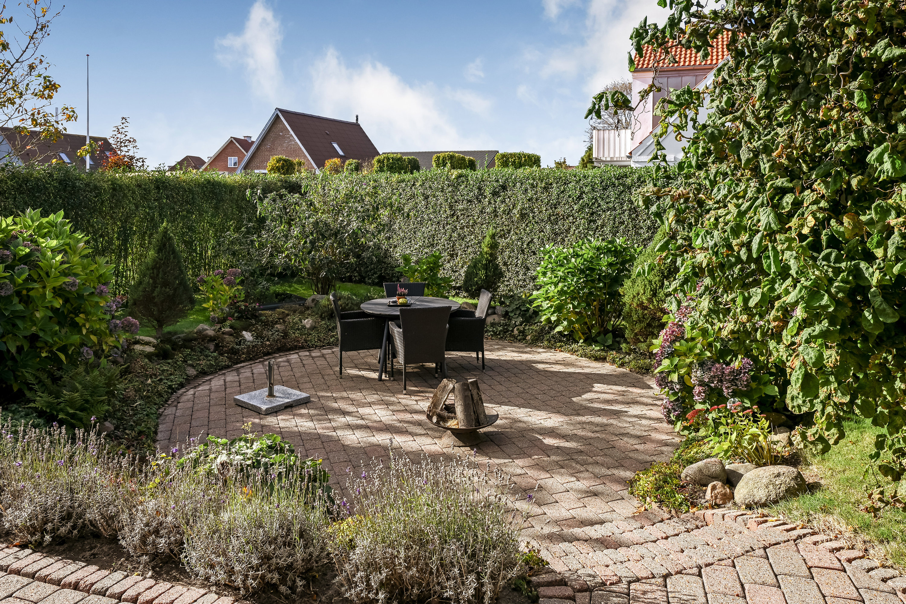 Fremhævet terrasse billede i fuldskærmstilstand. Billede af Søndergårds Alle 2, 6700 Esbjerg