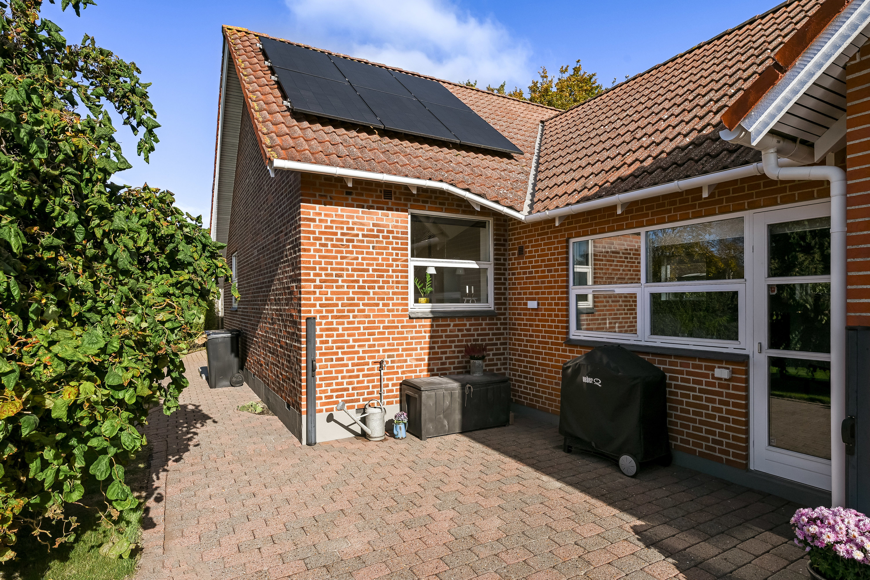 Fremhævet ejendommen billede i fuldskærmstilstand. Billede af Søndergårds Alle 2, 6700 Esbjerg