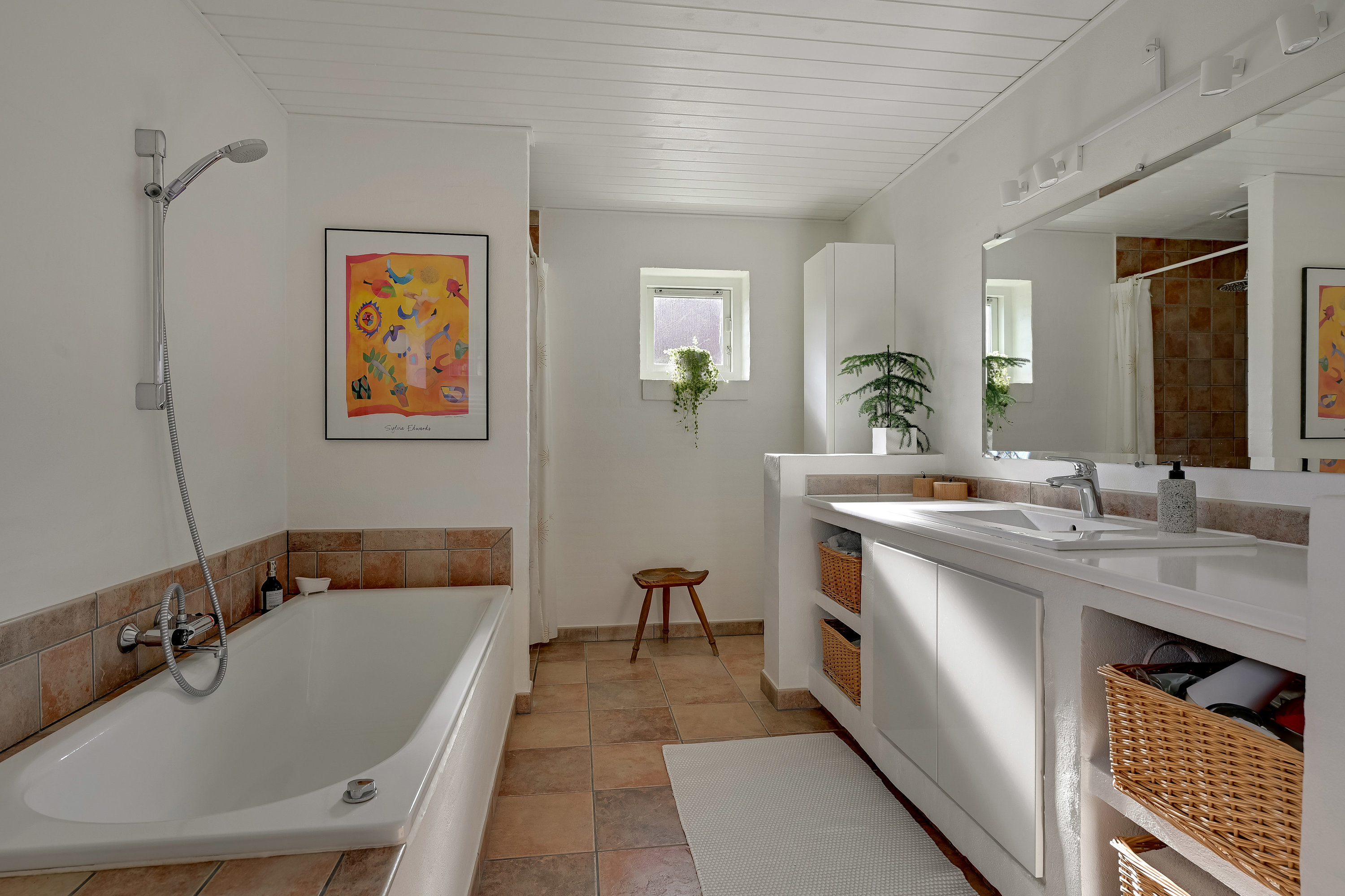 Fremhævet badeværelse billede i fuldskærmstilstand. Billede af Søndergårds Alle 2, 6700 Esbjerg