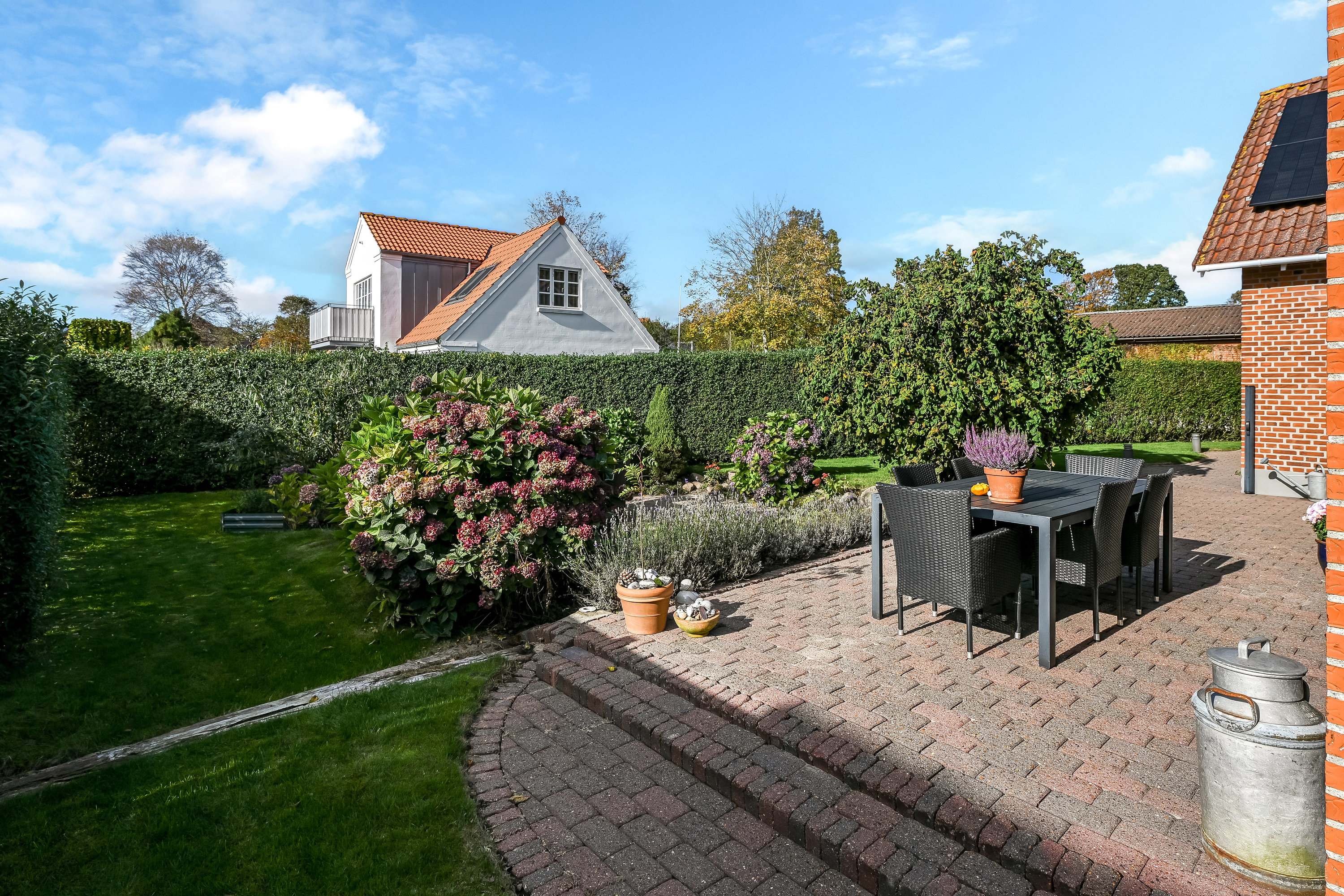 Fremhævet terrasse billede i fuldskærmstilstand. Billede af Søndergårds Alle 2, 6700 Esbjerg