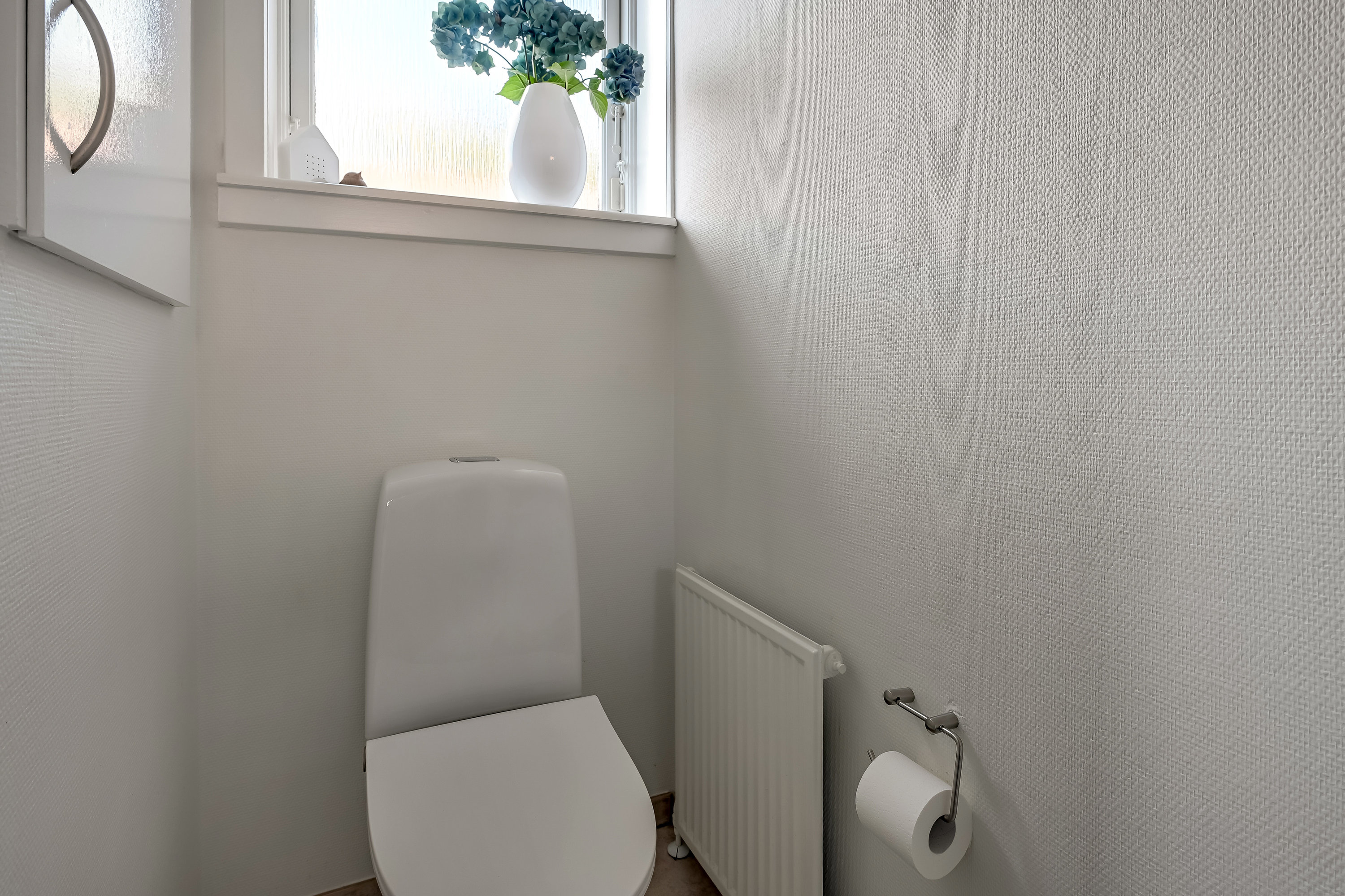 Fremhævet toilet billede i fuldskærmstilstand. Billede af Søndergårds Alle 2, 6700 Esbjerg