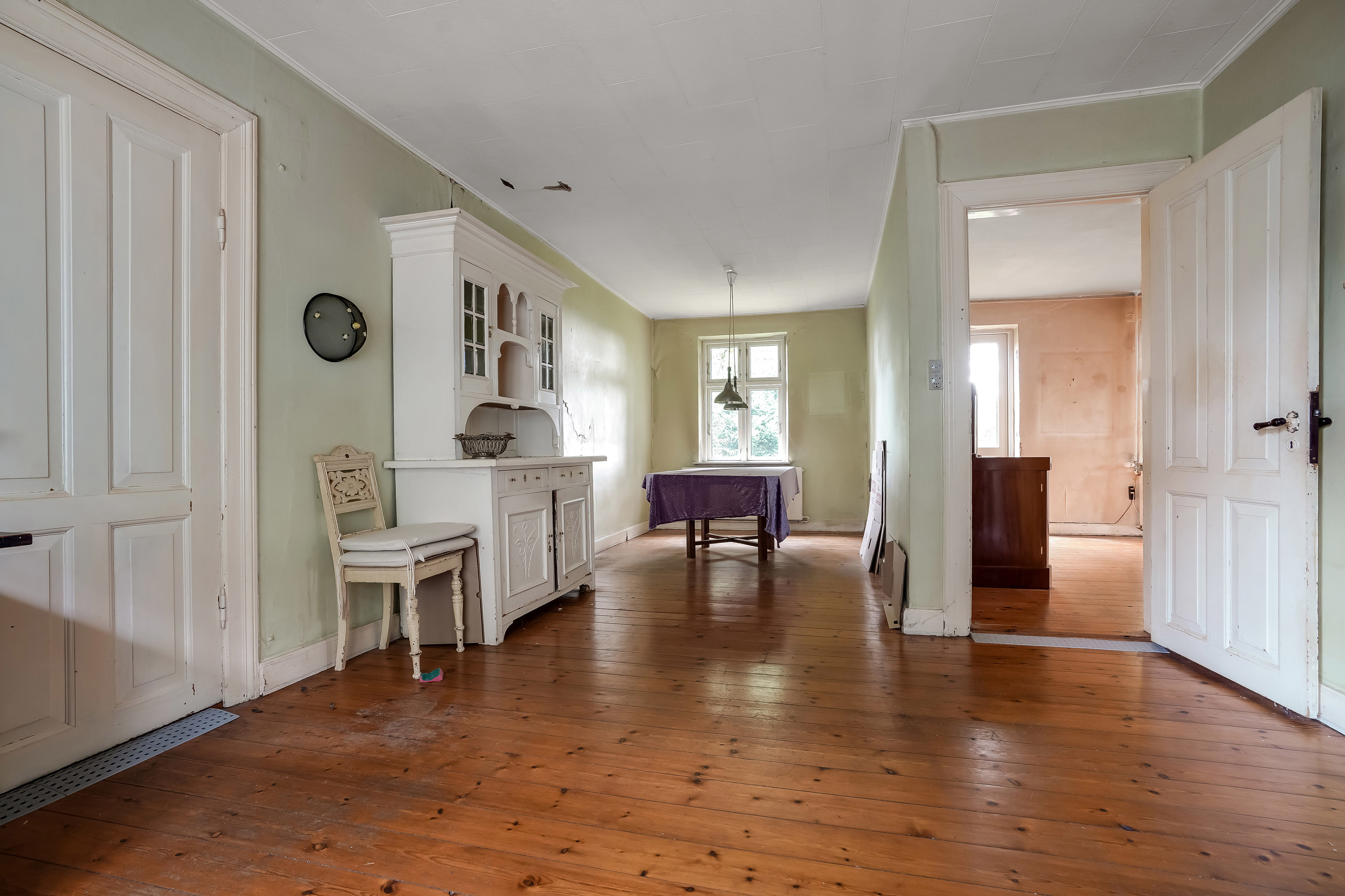 Fremhævet stue billede i fuldskærmstilstand. Billede af Hjelmerupvej 40, Hjelmerup, 5690 Tommerup