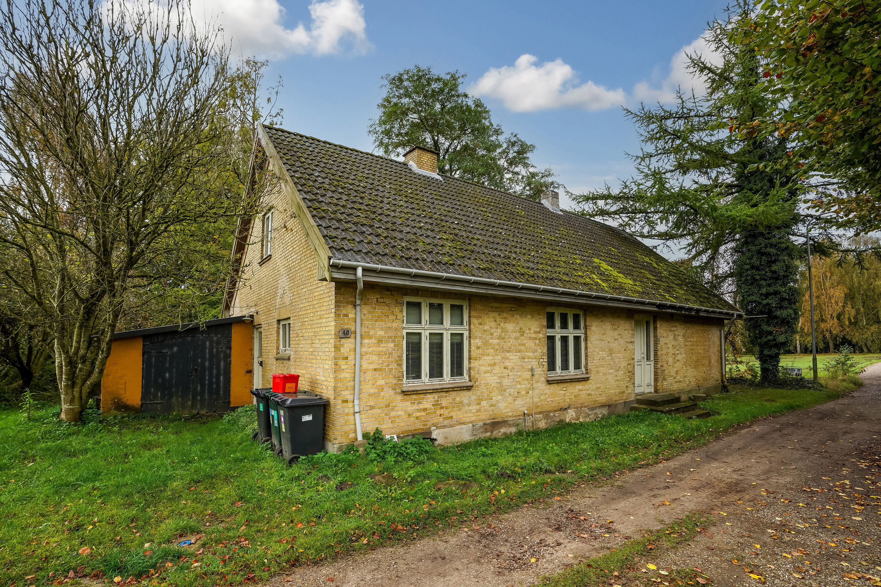 Miniaturebillede 1: ejendommen. Billede af Hjelmerupvej 40, Hjelmerup, 5690 Tommerup