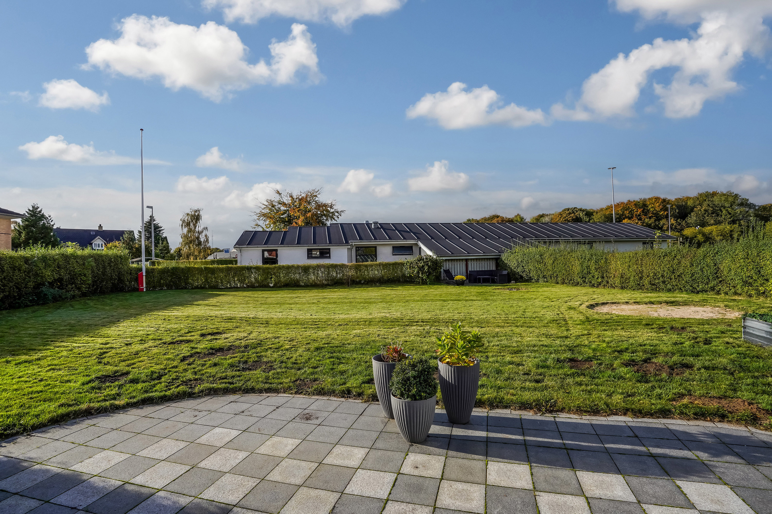 Fremhævet have billede i fuldskærmstilstand. Billede af Pogensvej 2, Aale, 7160 Tørring