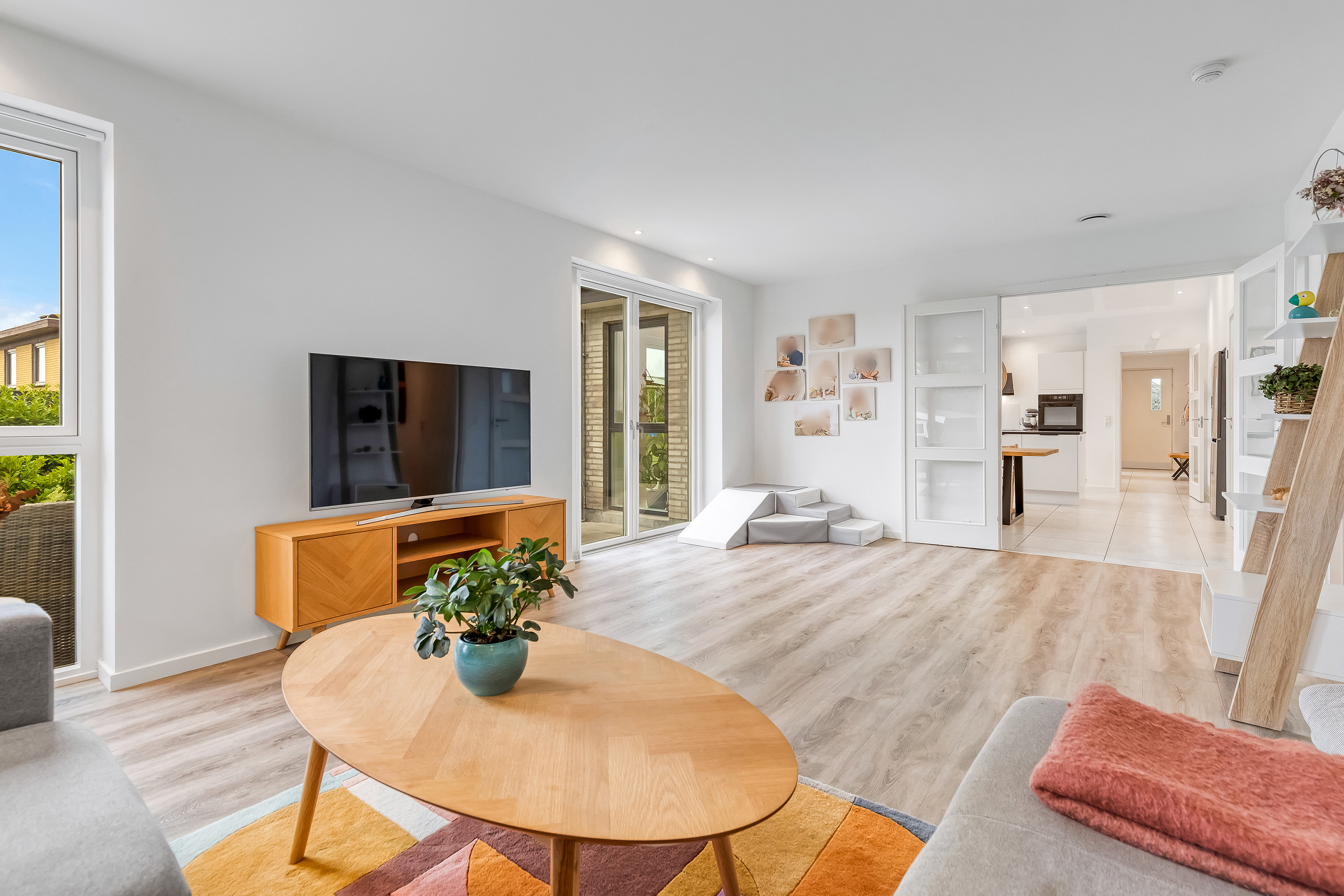 Fremhævet stue billede i fuldskærmstilstand. Billede af Spurvevej 10, 3550 Slangerup