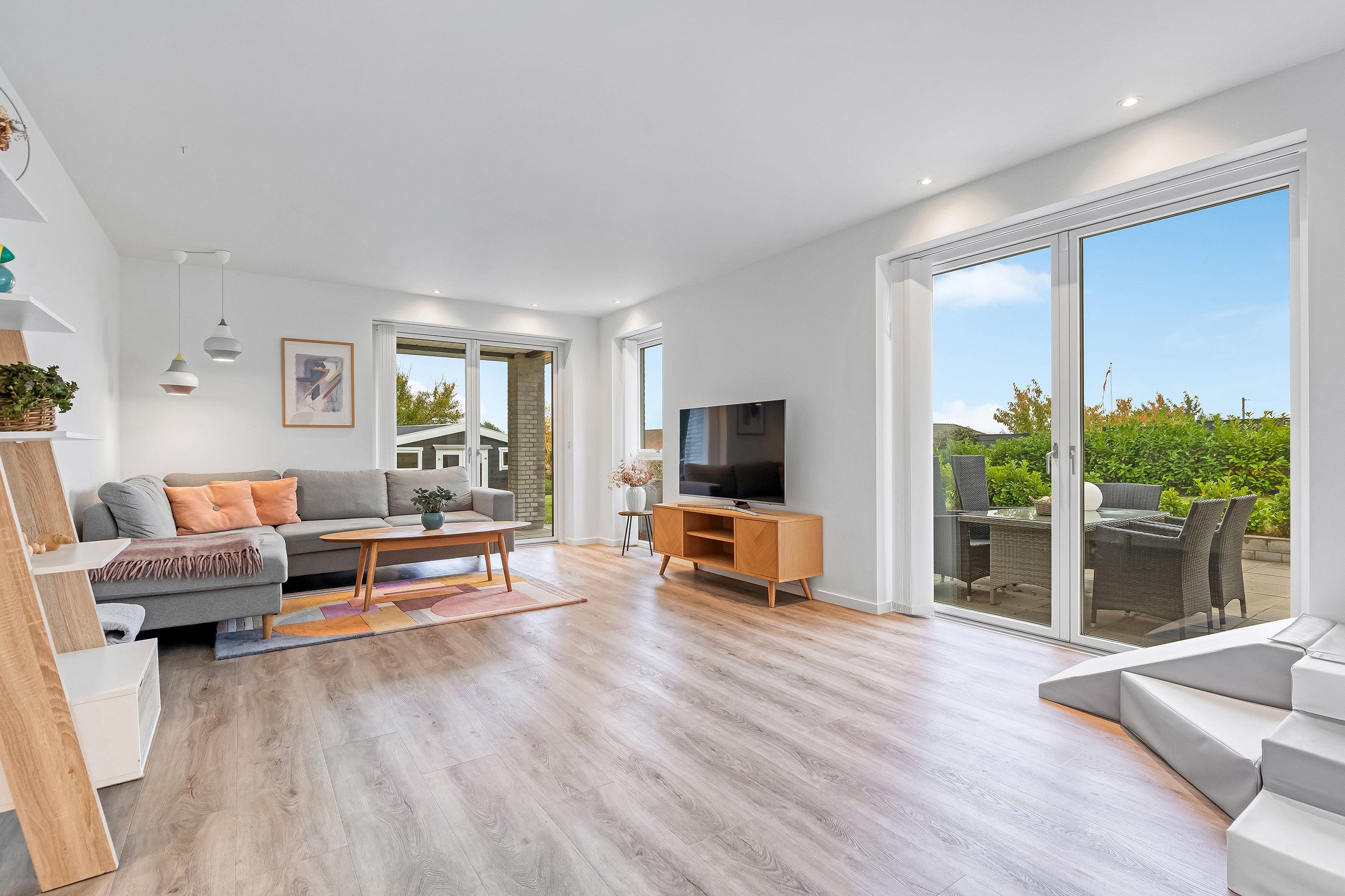 Fremhævet stue billede i fuldskærmstilstand. Billede af Spurvevej 10, 3550 Slangerup