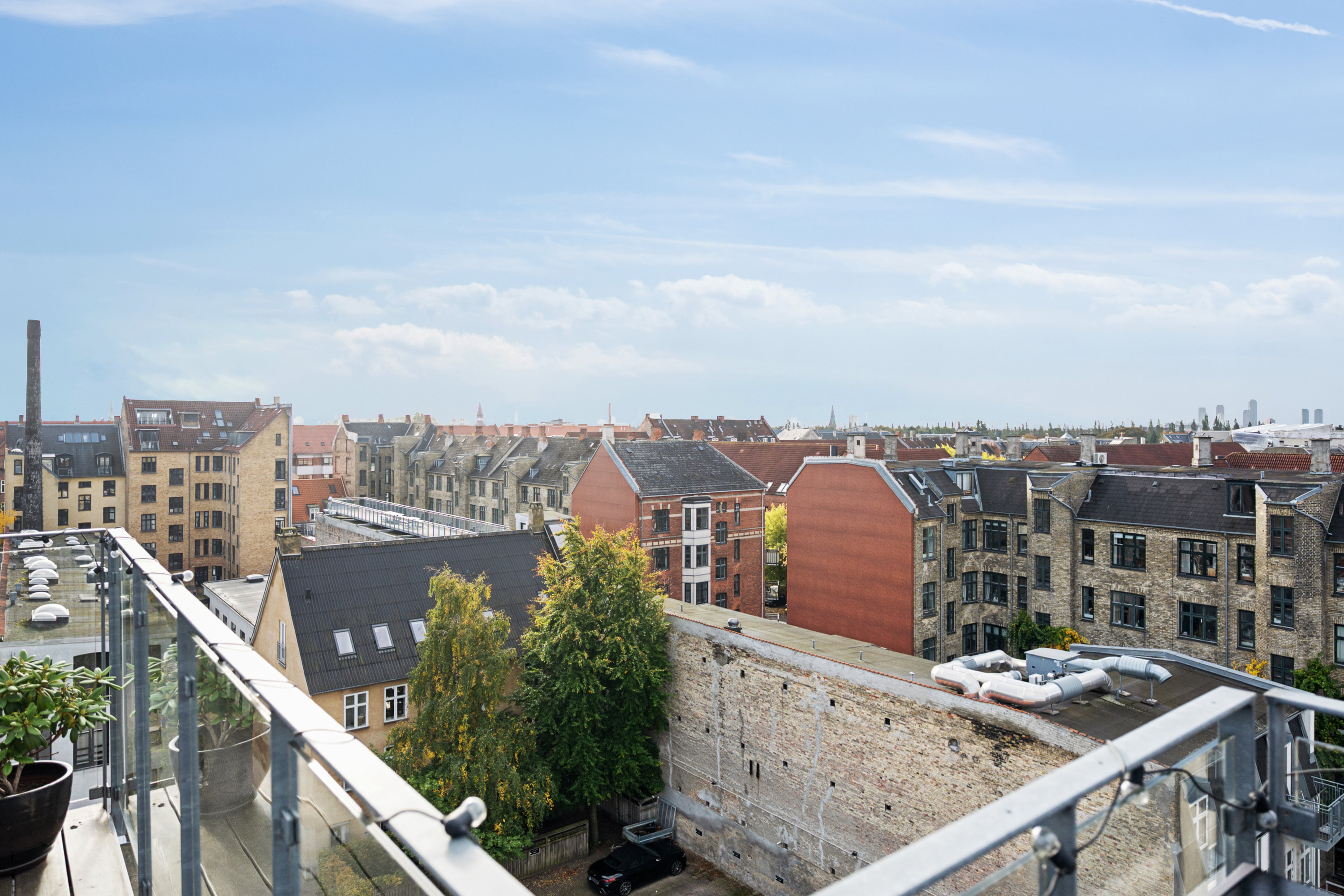 Fremhævet altan billede i fuldskærmstilstand. Billede af Odinsgade 17, 5., 2200 København N