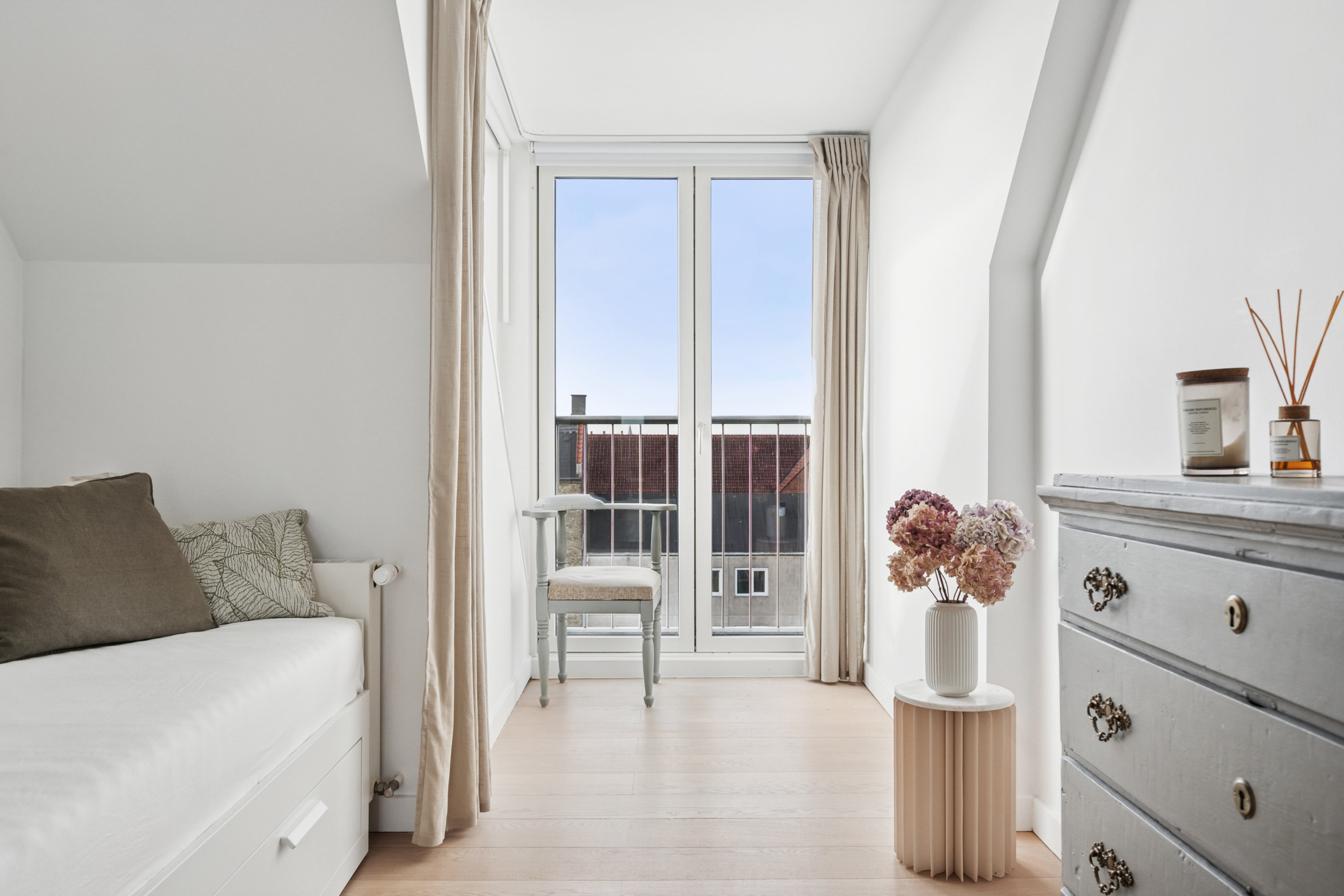 Fremhævet værelse billede i fuldskærmstilstand. Billede af Odinsgade 17, 5., 2200 København N