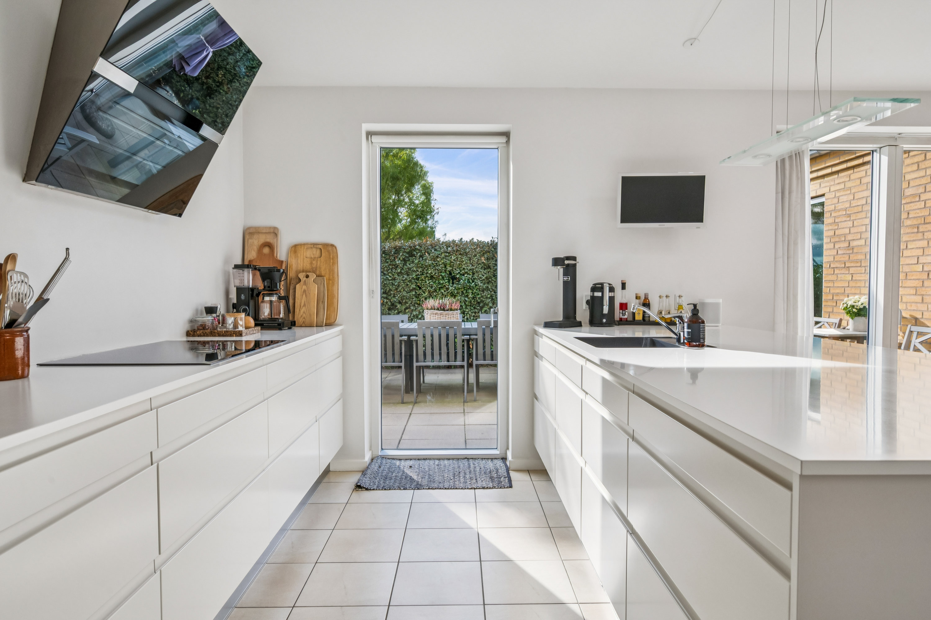 Fremhævet køkken billede i fuldskærmstilstand. Billede af Bredkær Tværvej 3, 8250 Egå